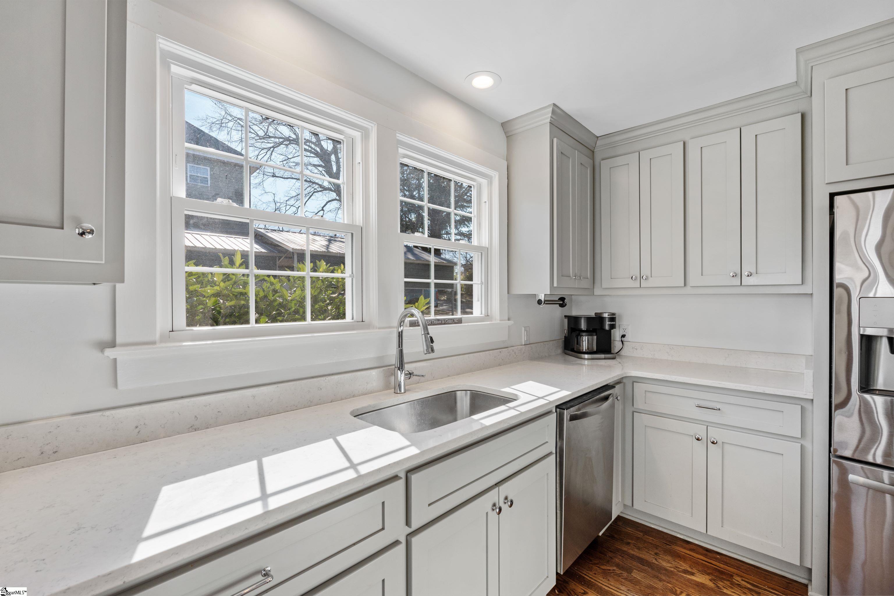 300 W Church Street