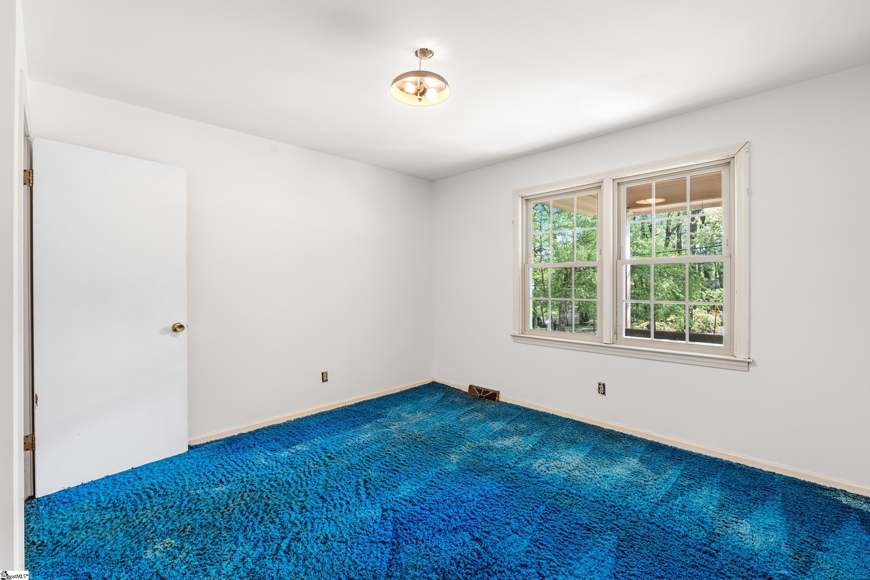 403 Laurel Road