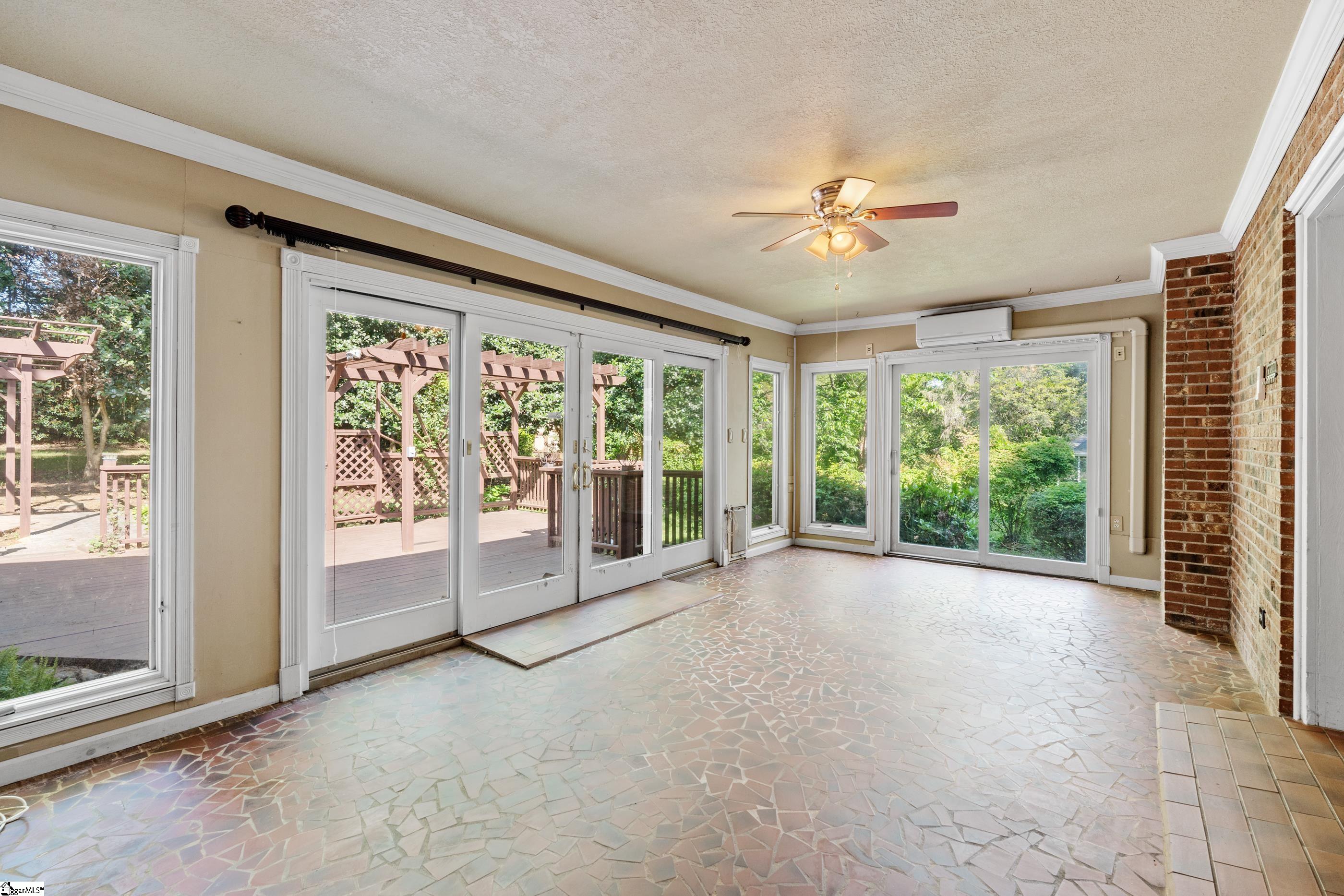 403 Laurel Road