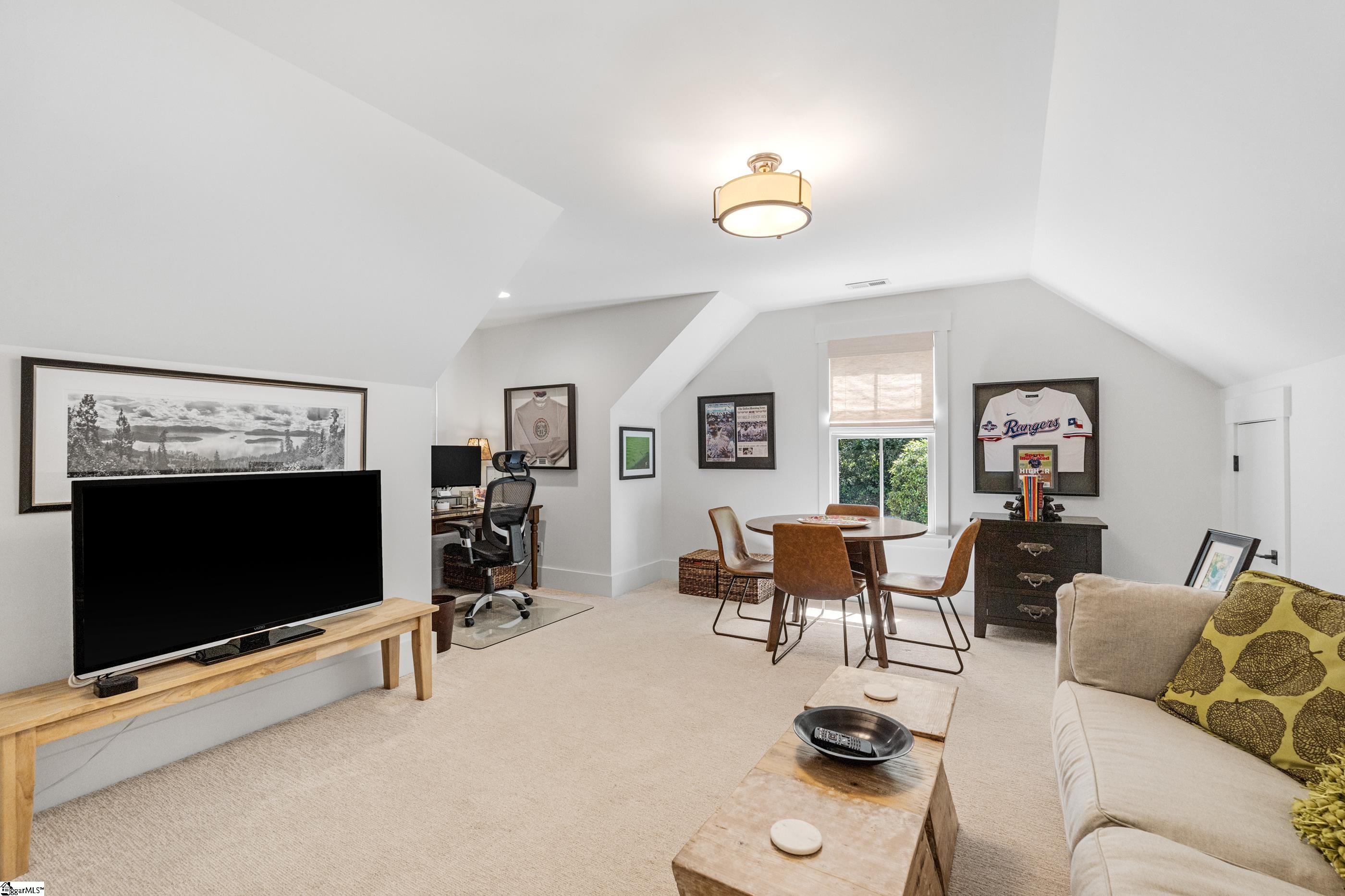 7 Hindman Drive