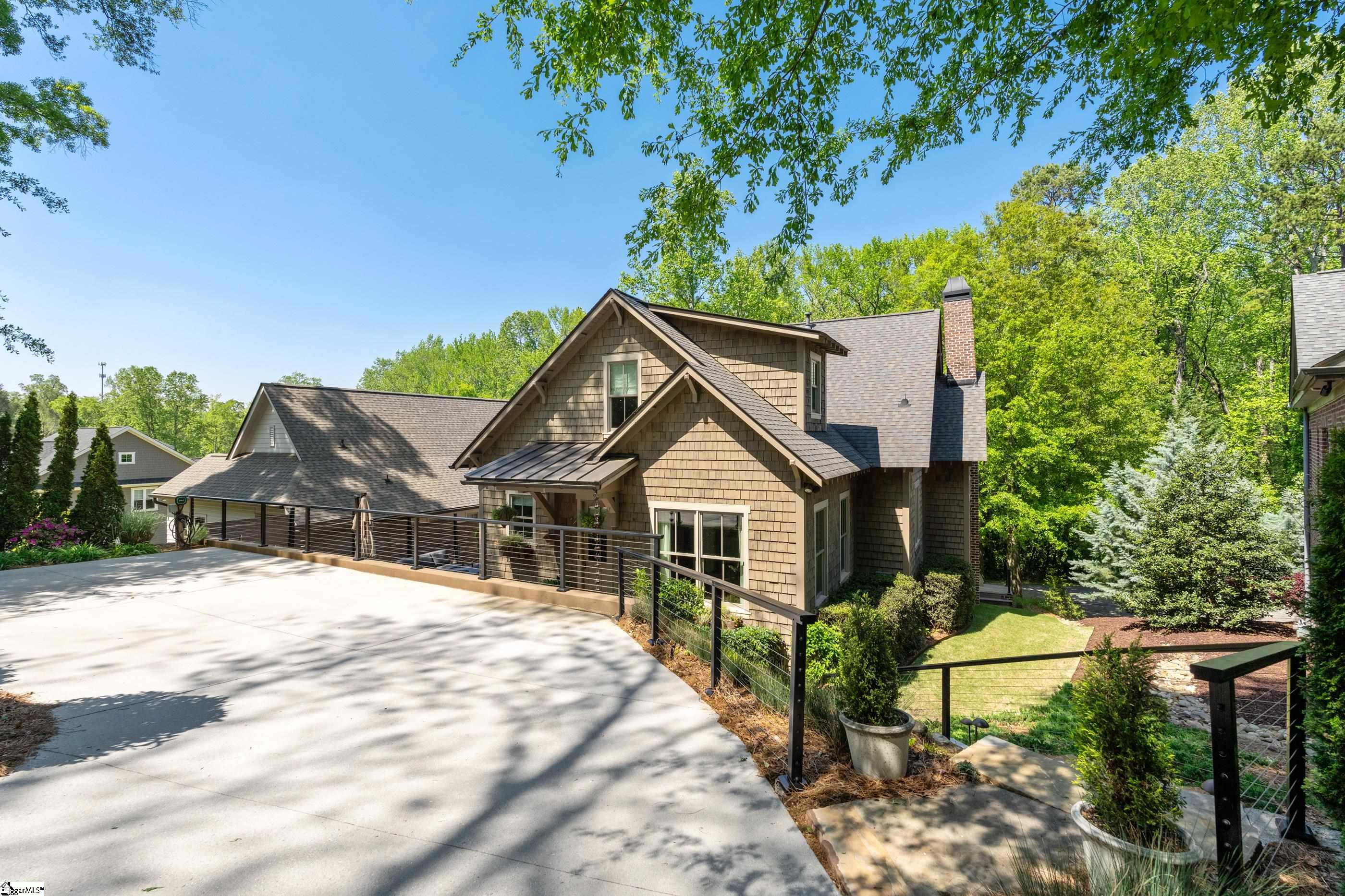 7 Hindman Drive