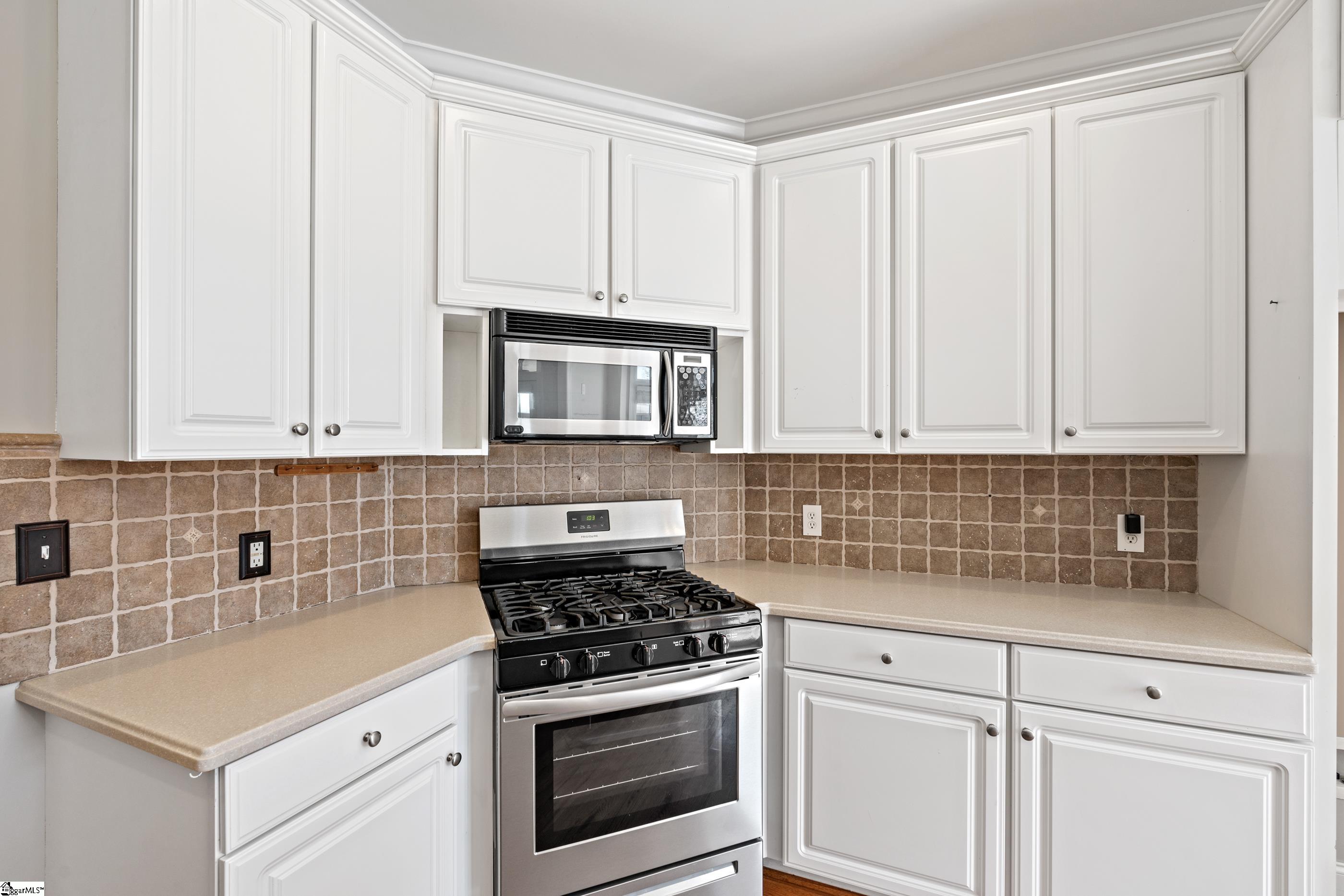 110 Clairewood Court