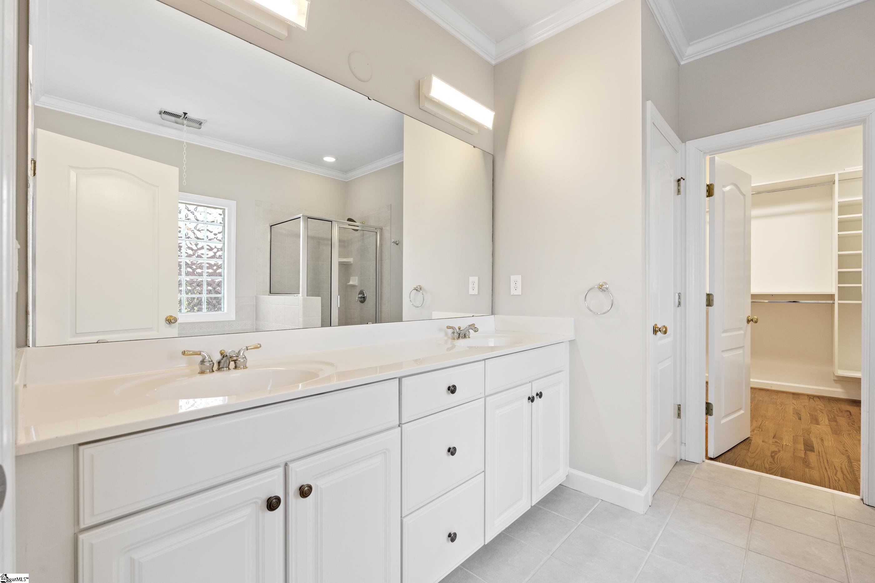 110 Clairewood Court