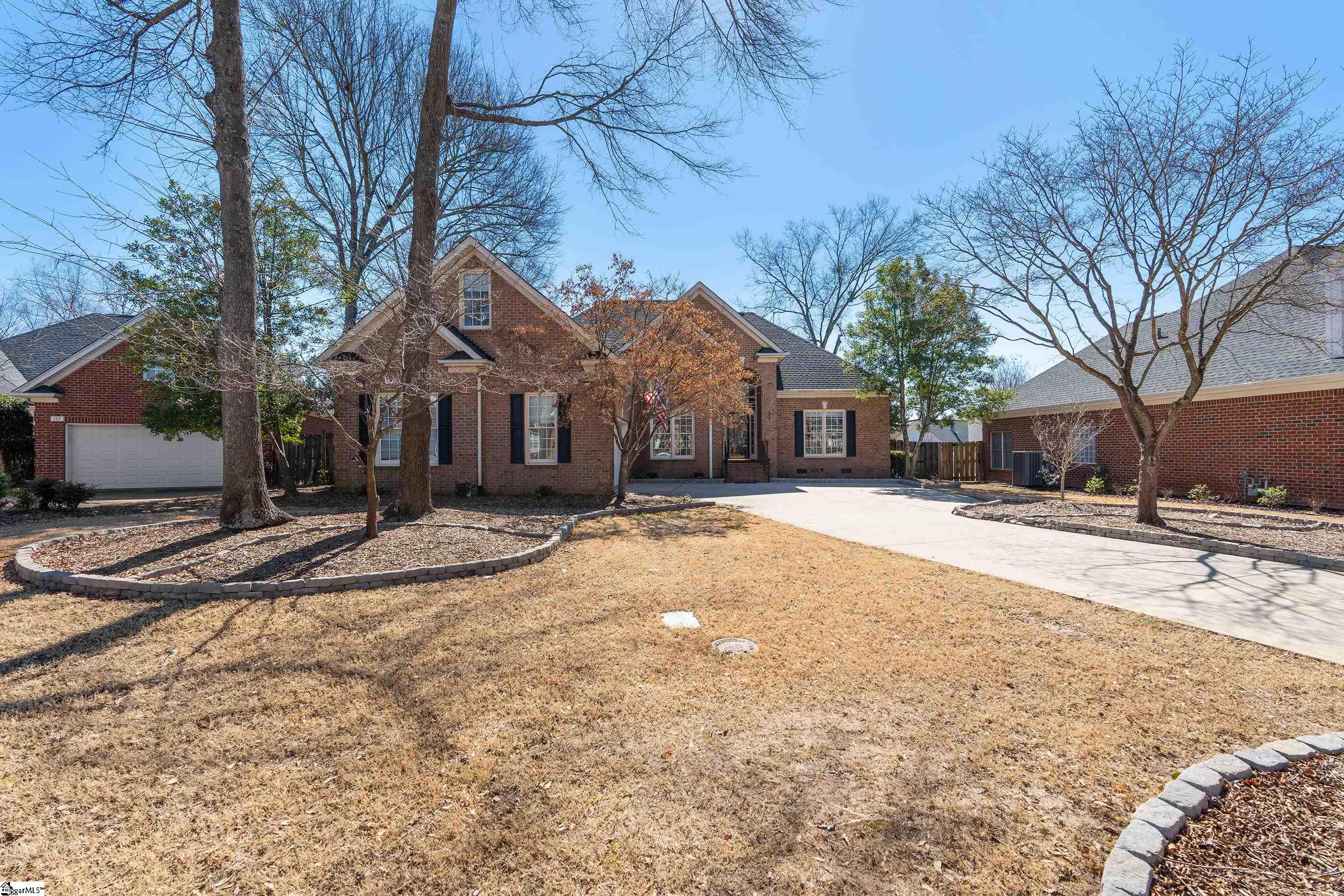 110 Clairewood Court