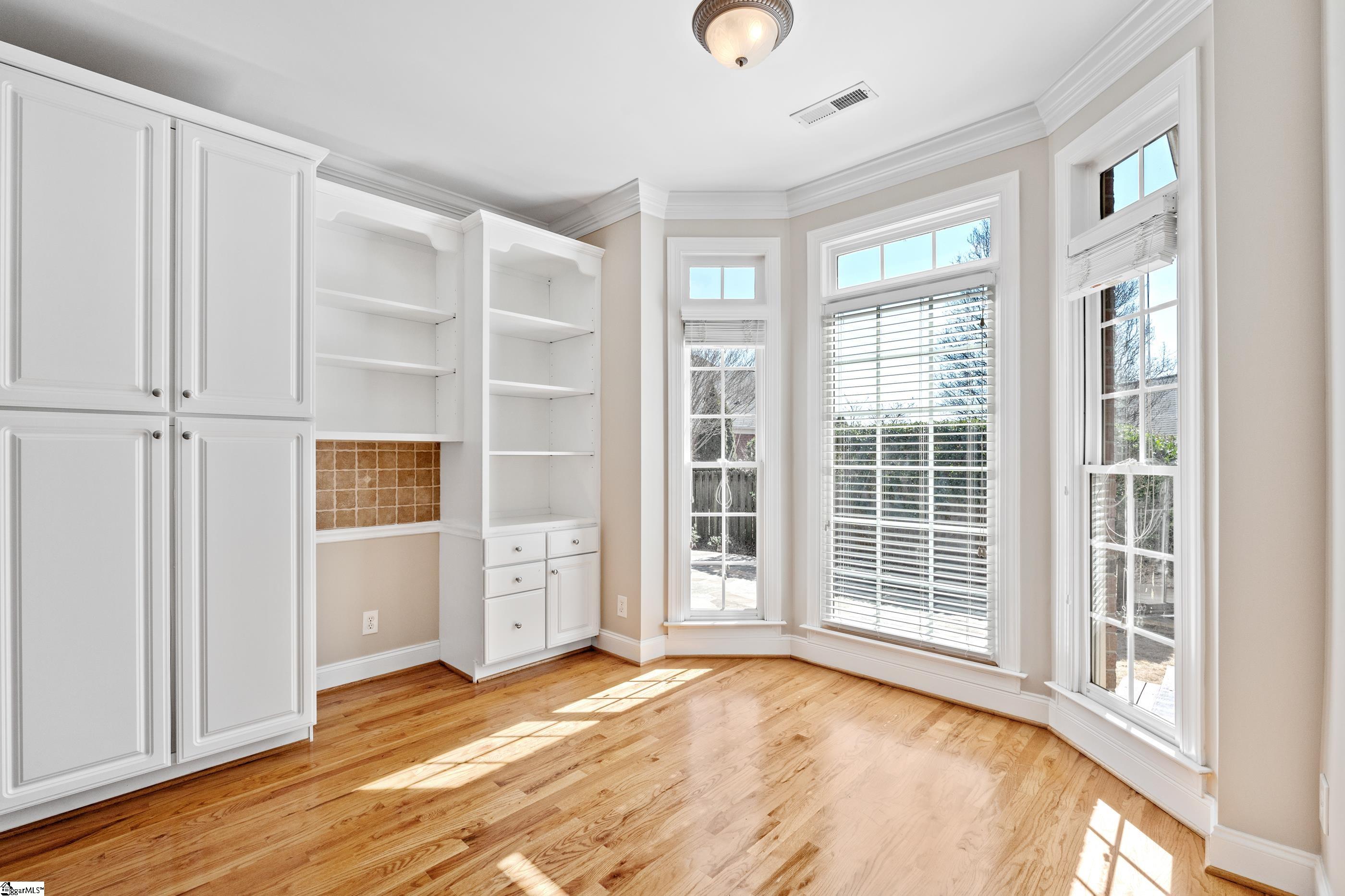 110 Clairewood Court