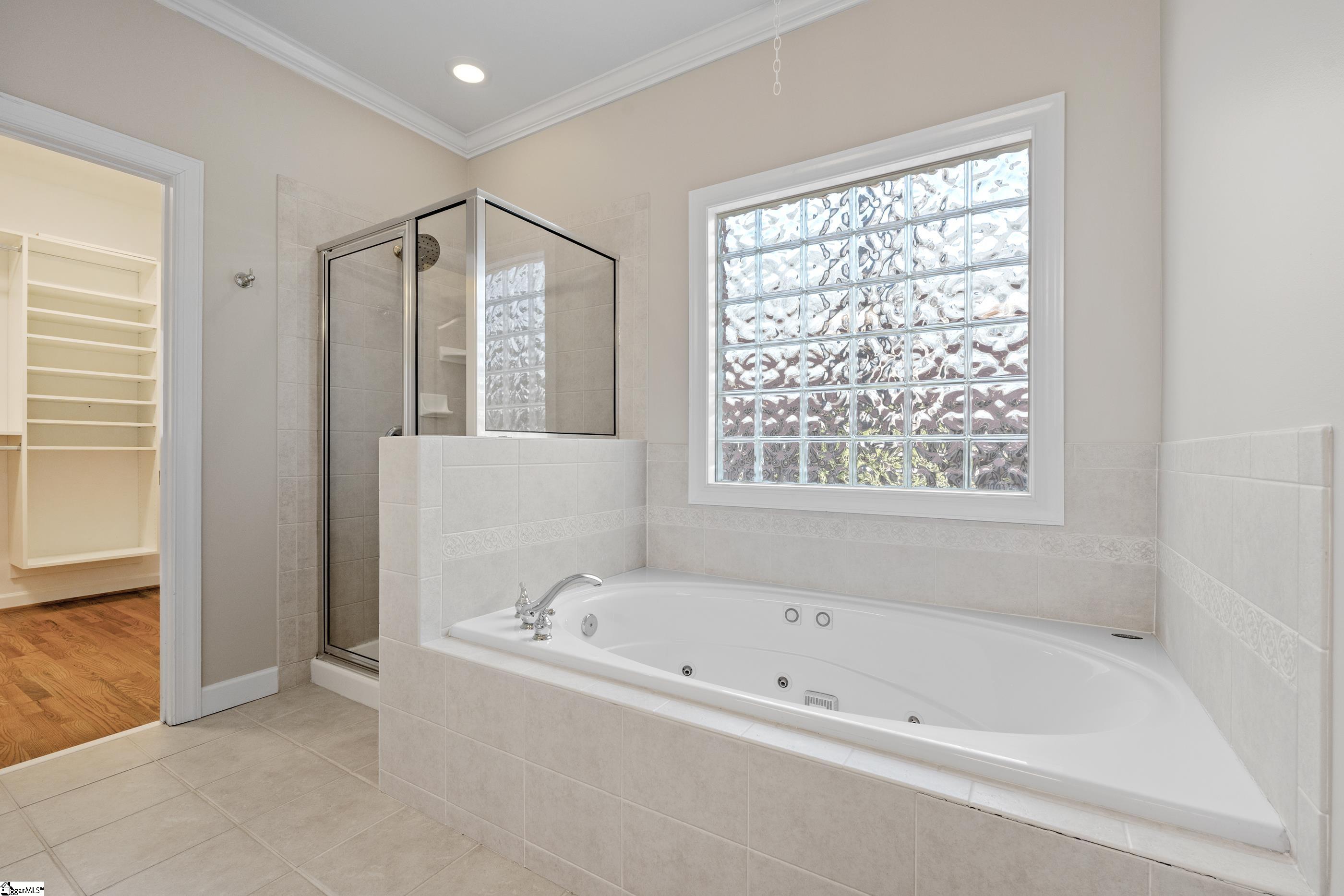 110 Clairewood Court