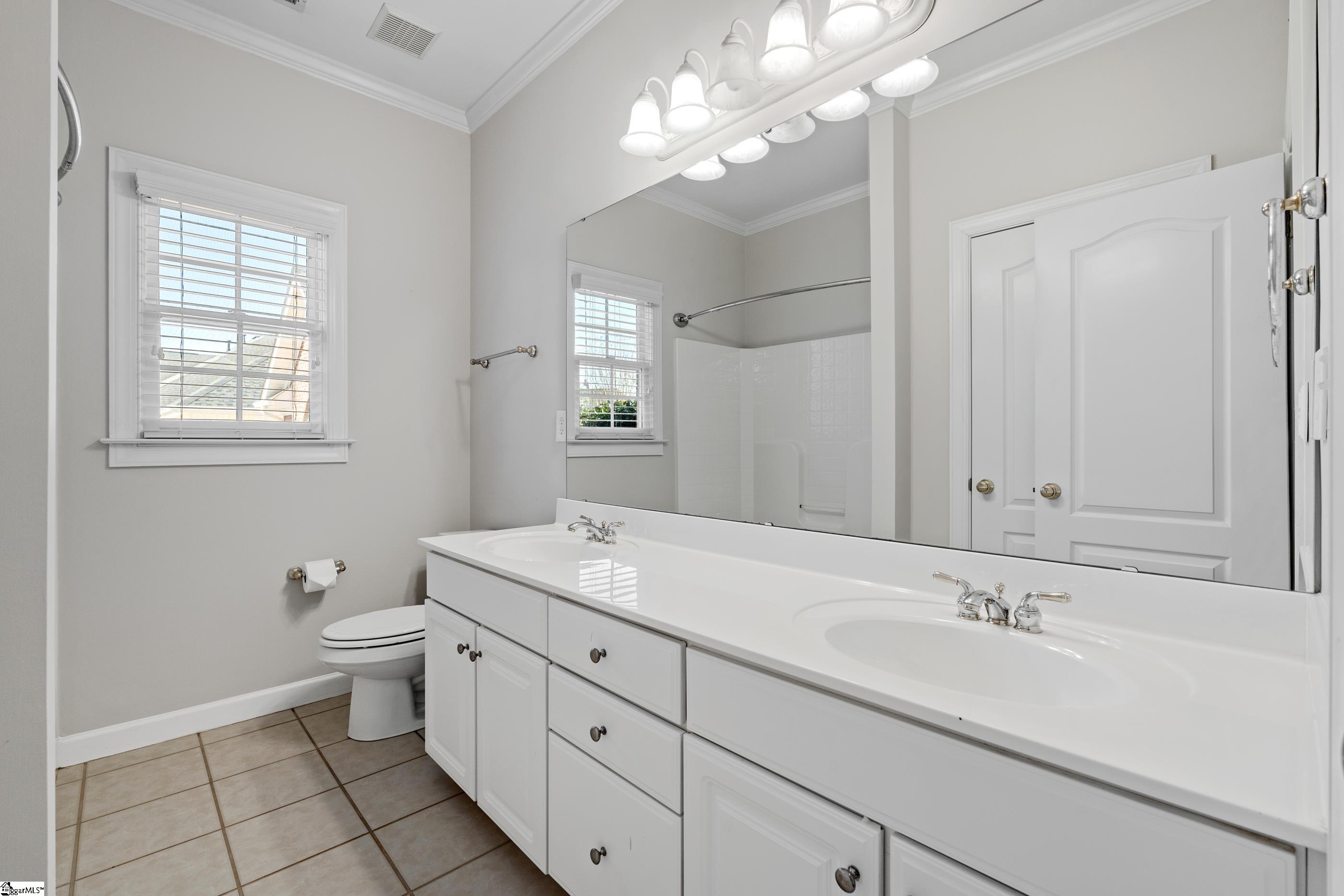 110 Clairewood Court