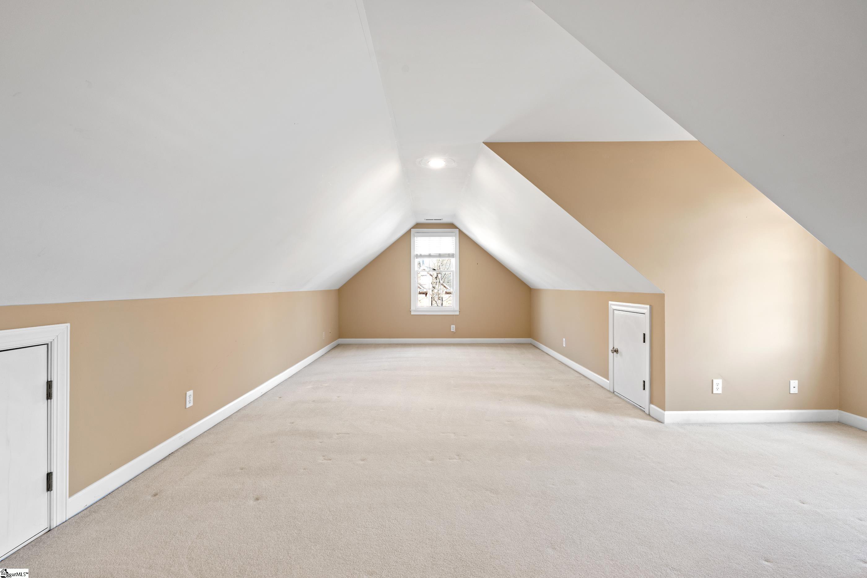 110 Clairewood Court