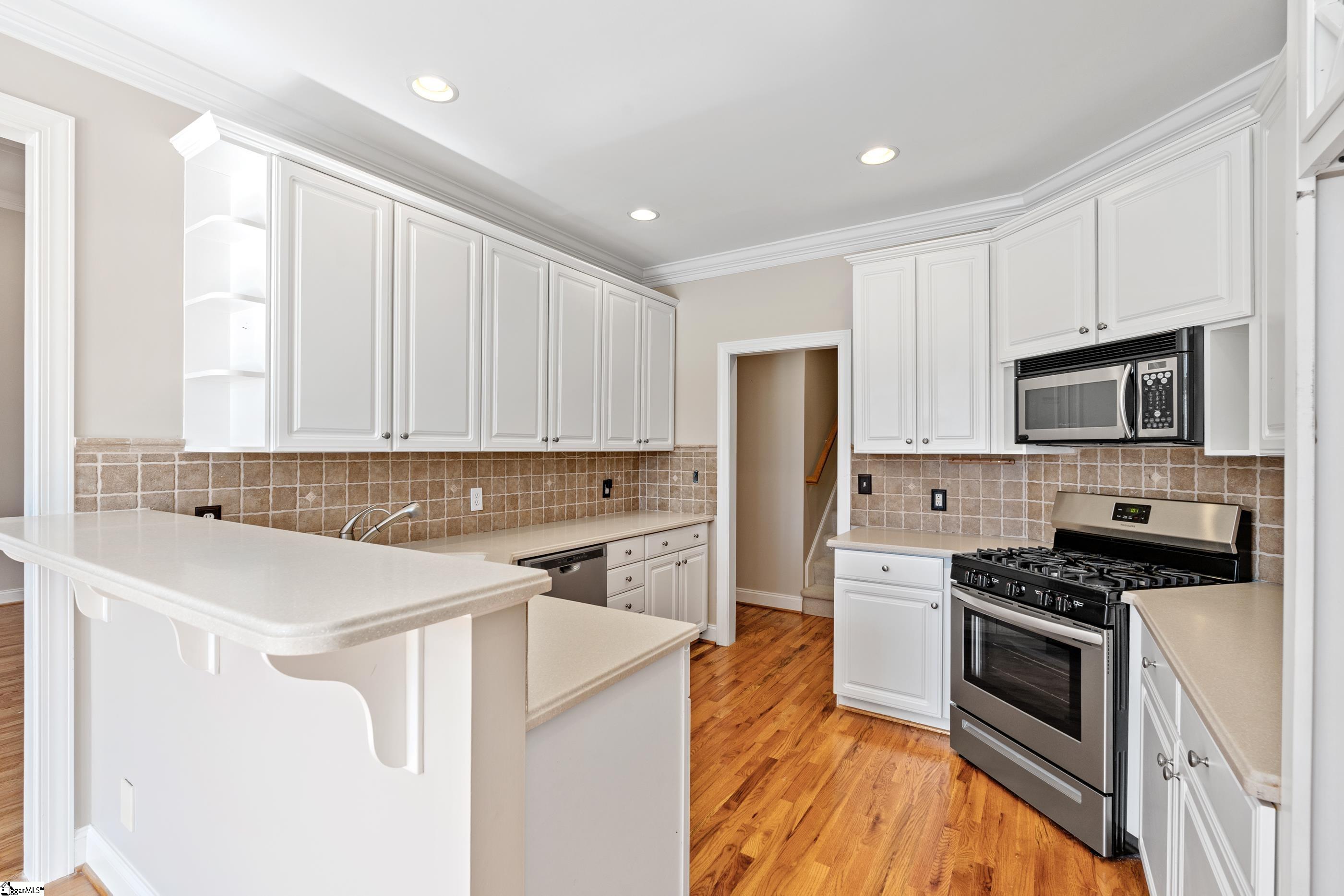 110 Clairewood Court