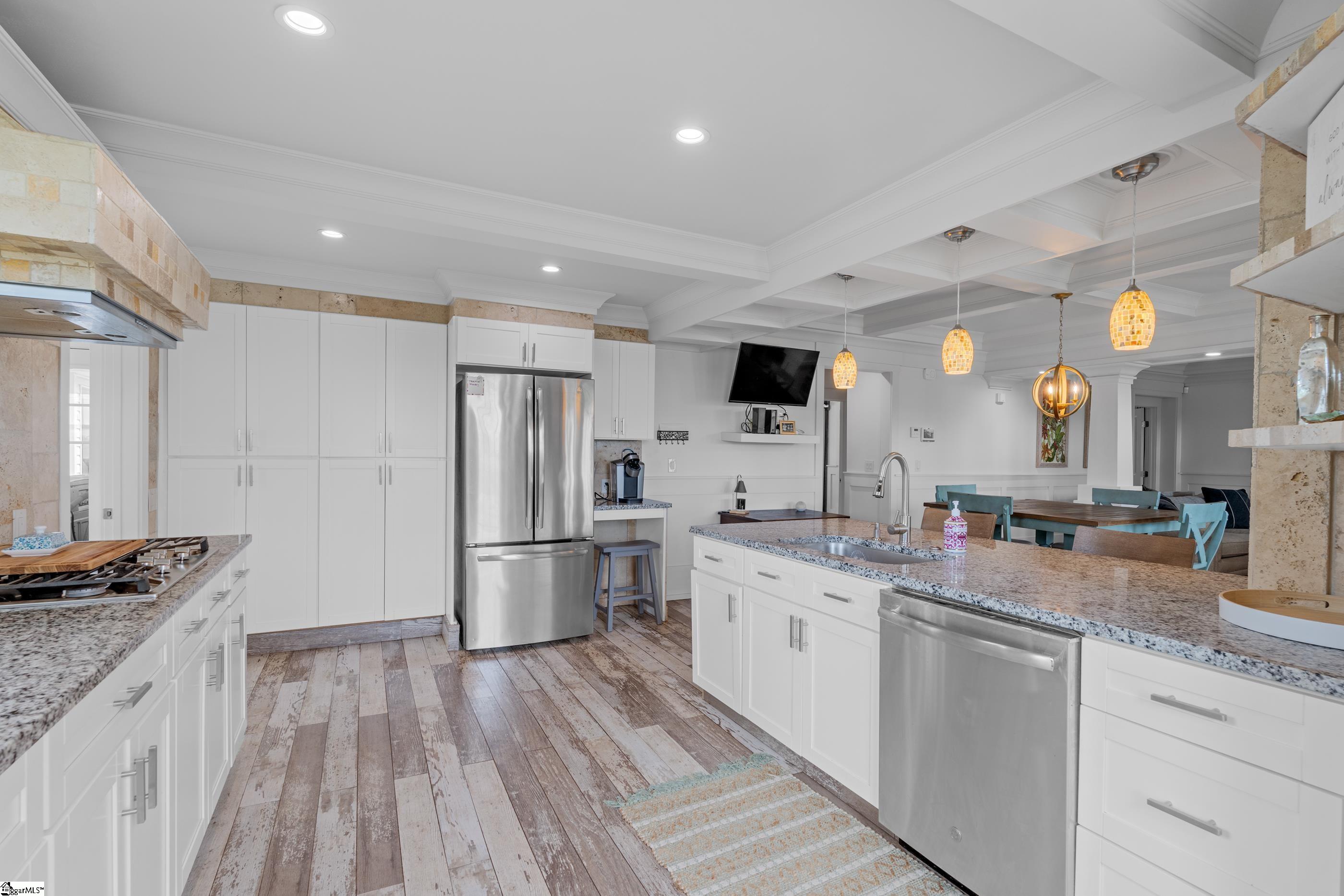 101 W 3rd Avenue