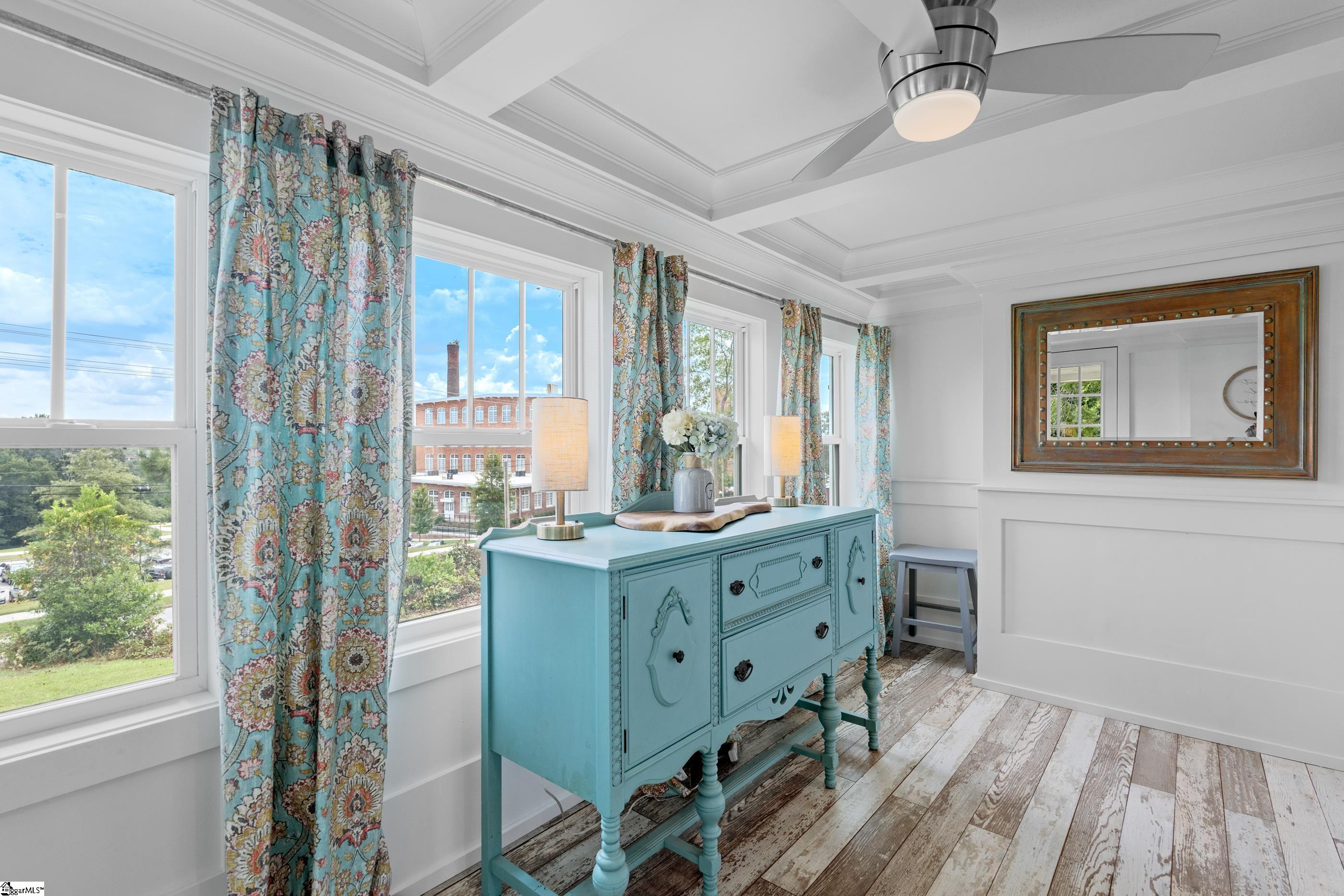 101 W 3rd Avenue
