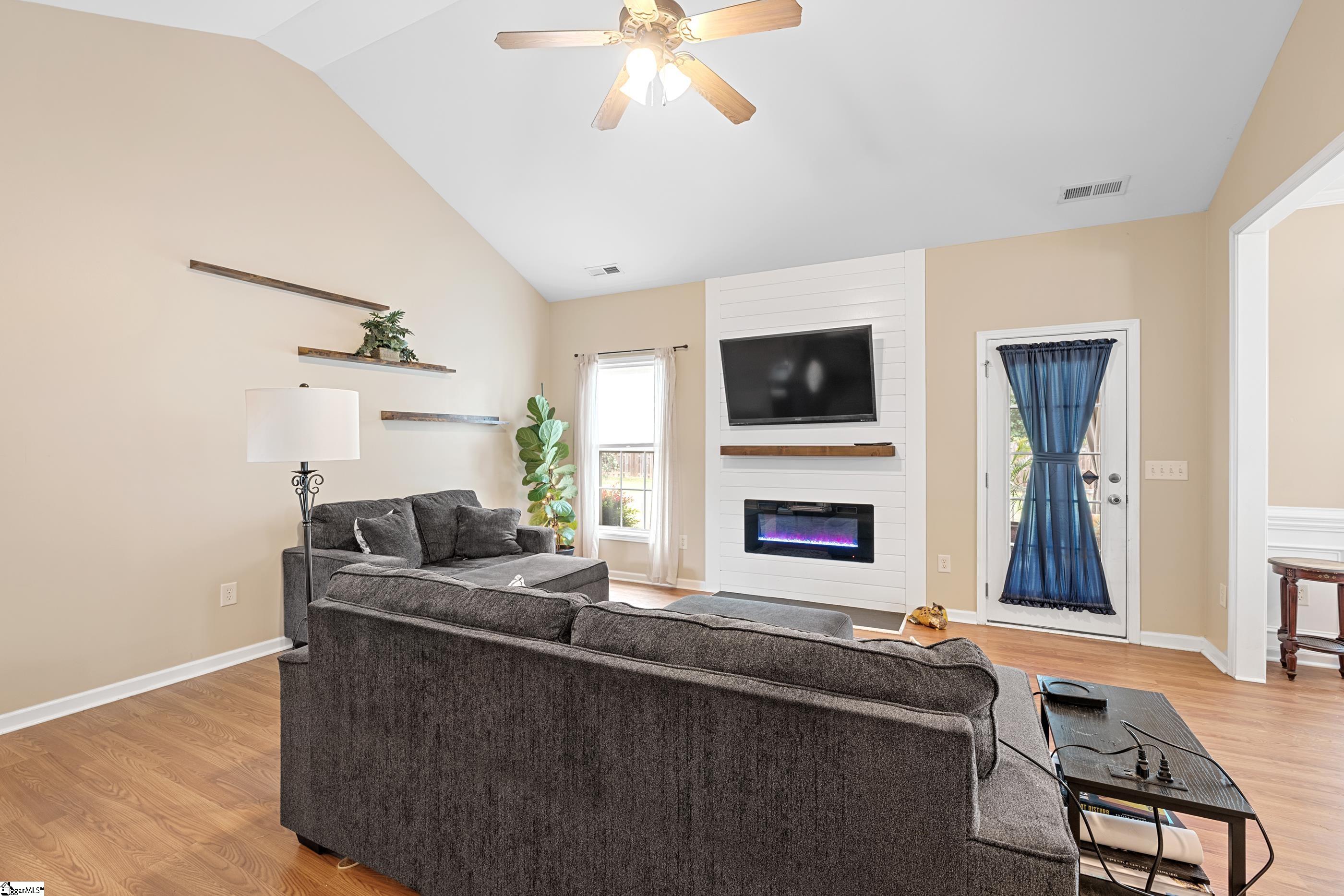 3 Frostweed Court
