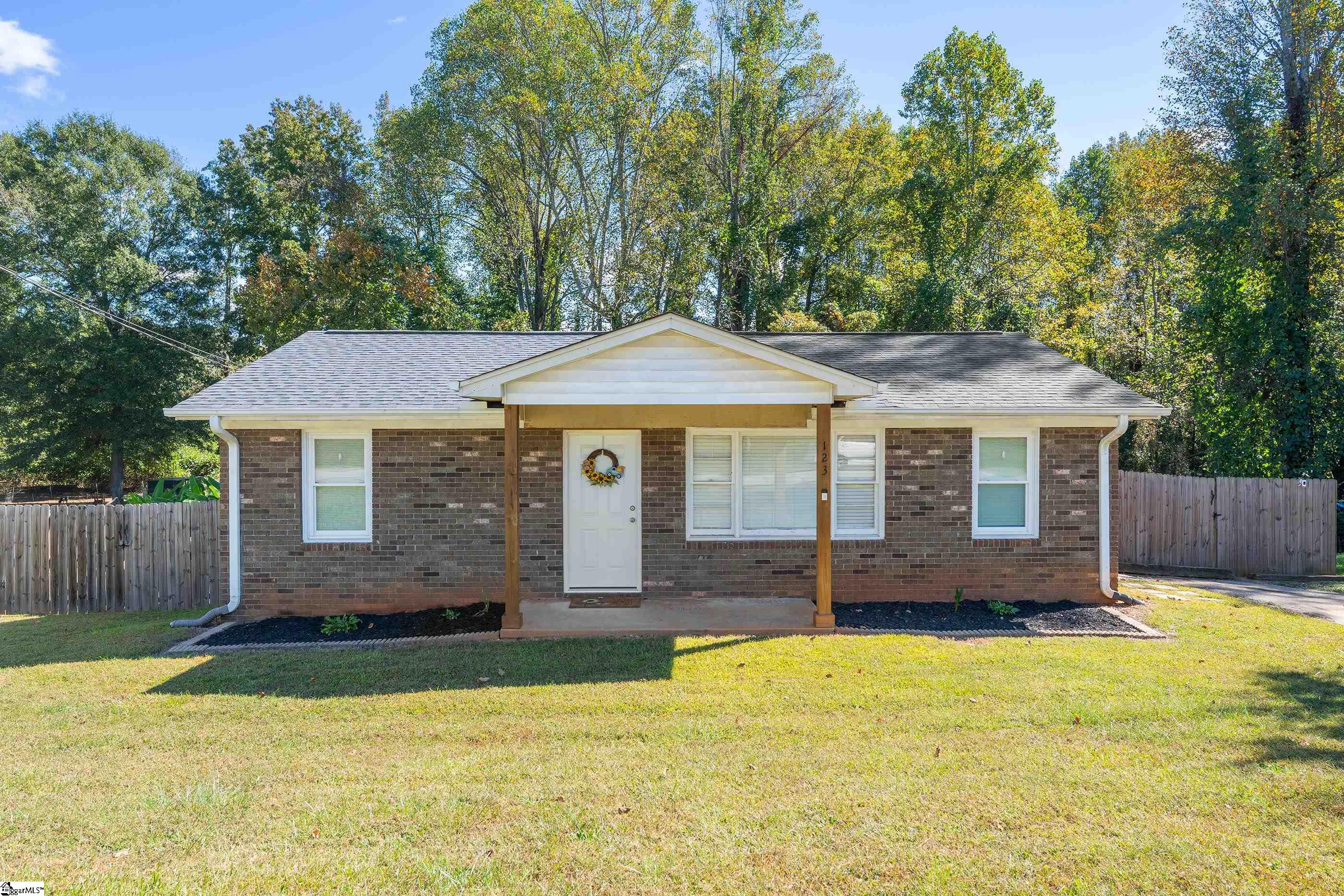 123 Vista Circle
