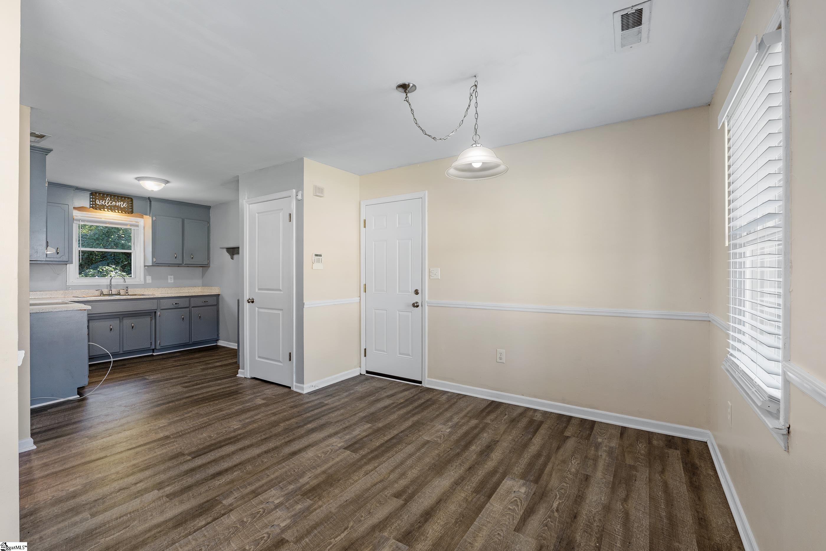 123 Vista Circle