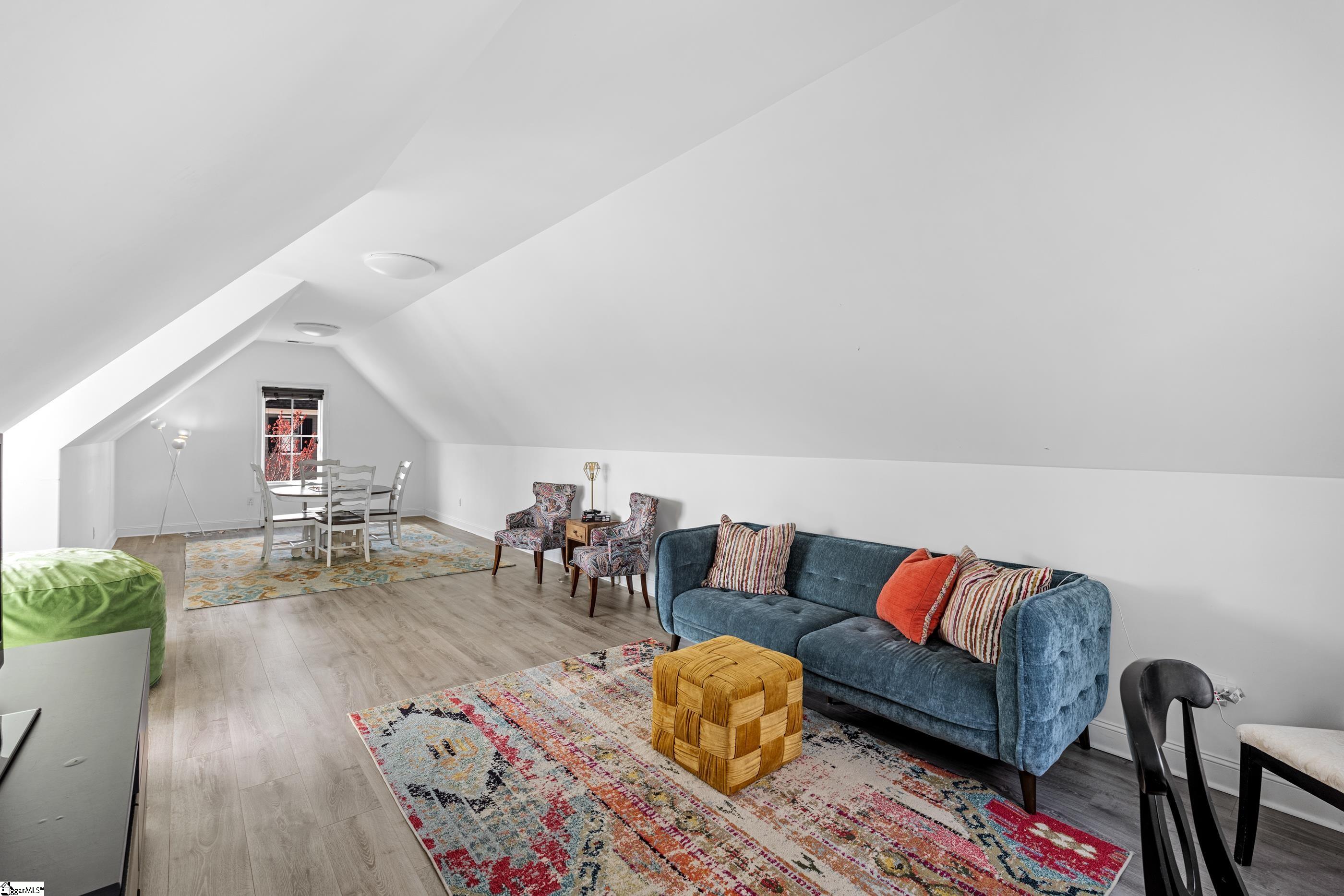 112 Verdae Crest Drive