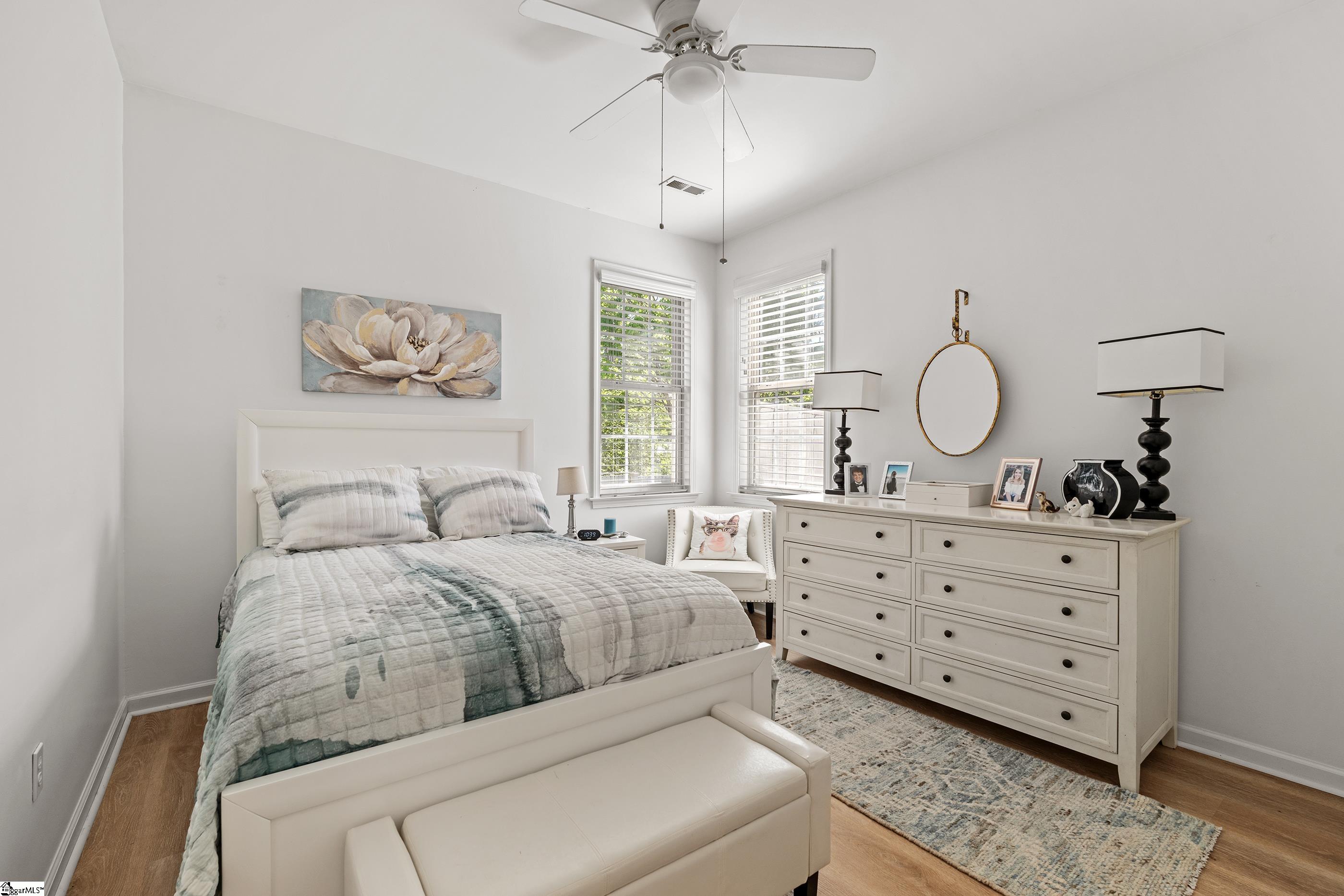 10 Kentucky Derby Court