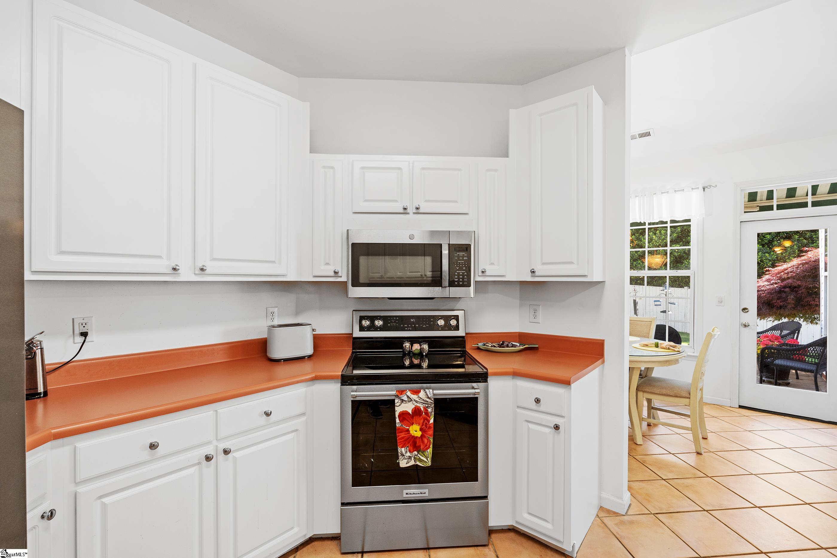 10 Kentucky Derby Court