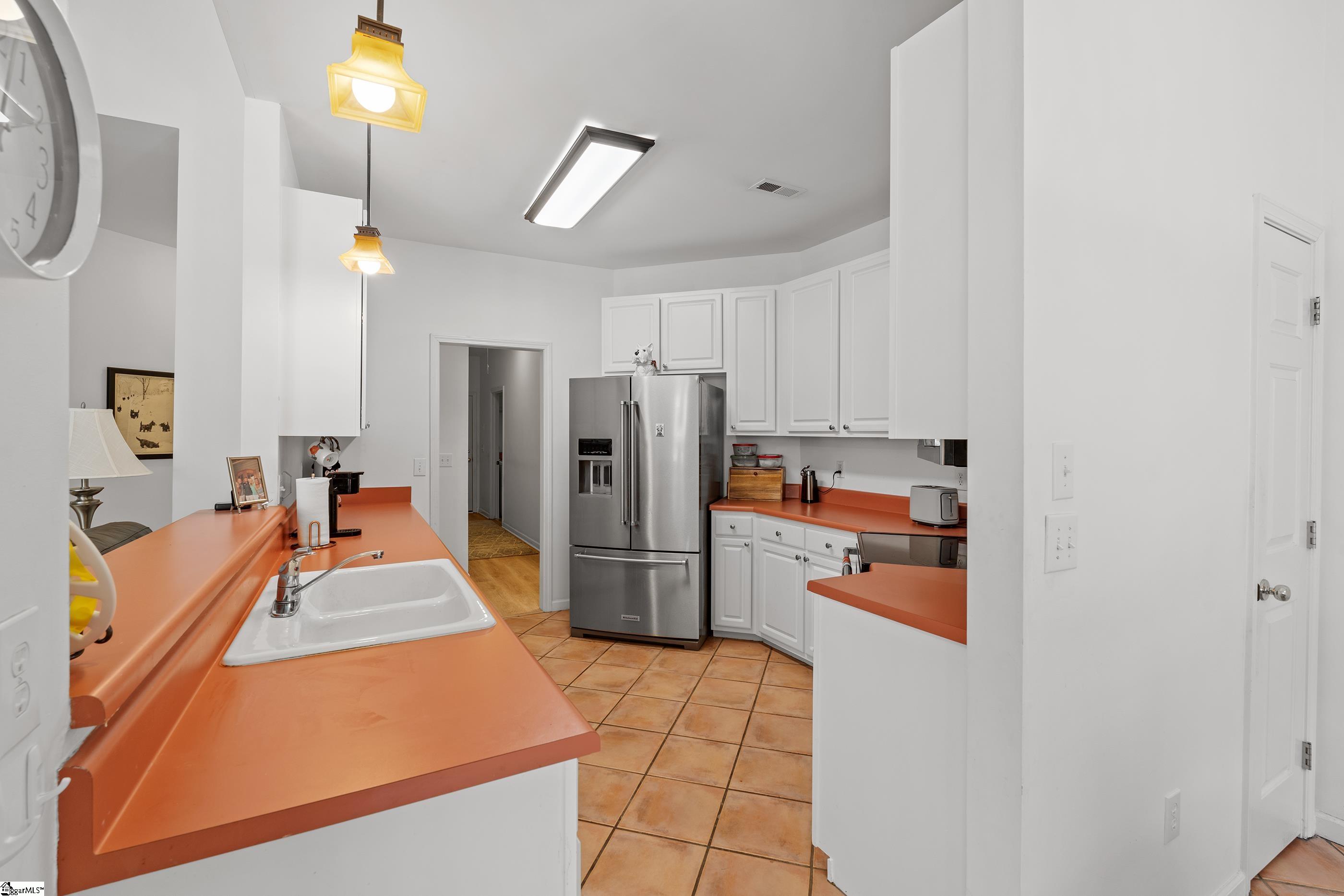 10 Kentucky Derby Court