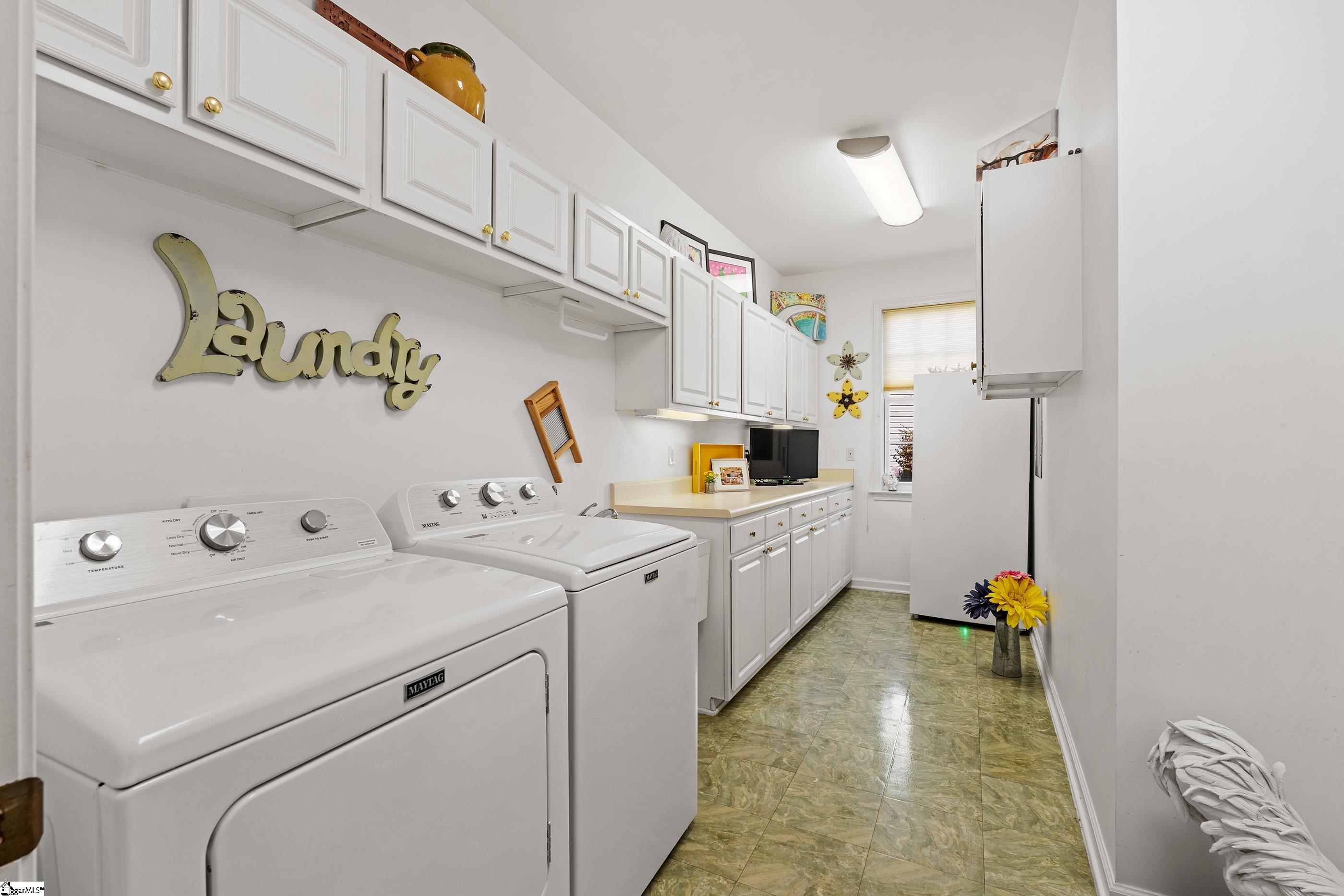 10 Kentucky Derby Court