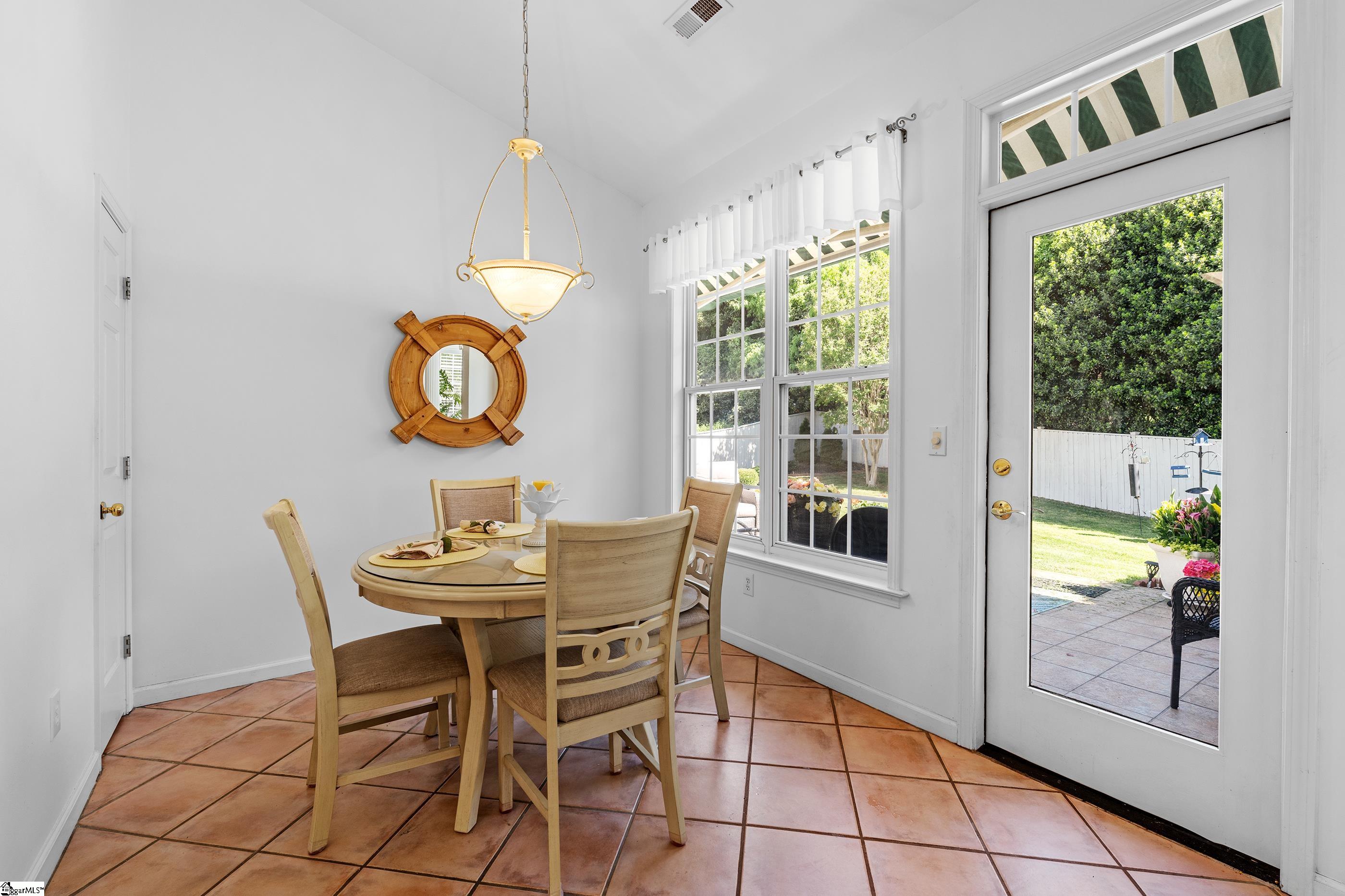 10 Kentucky Derby Court