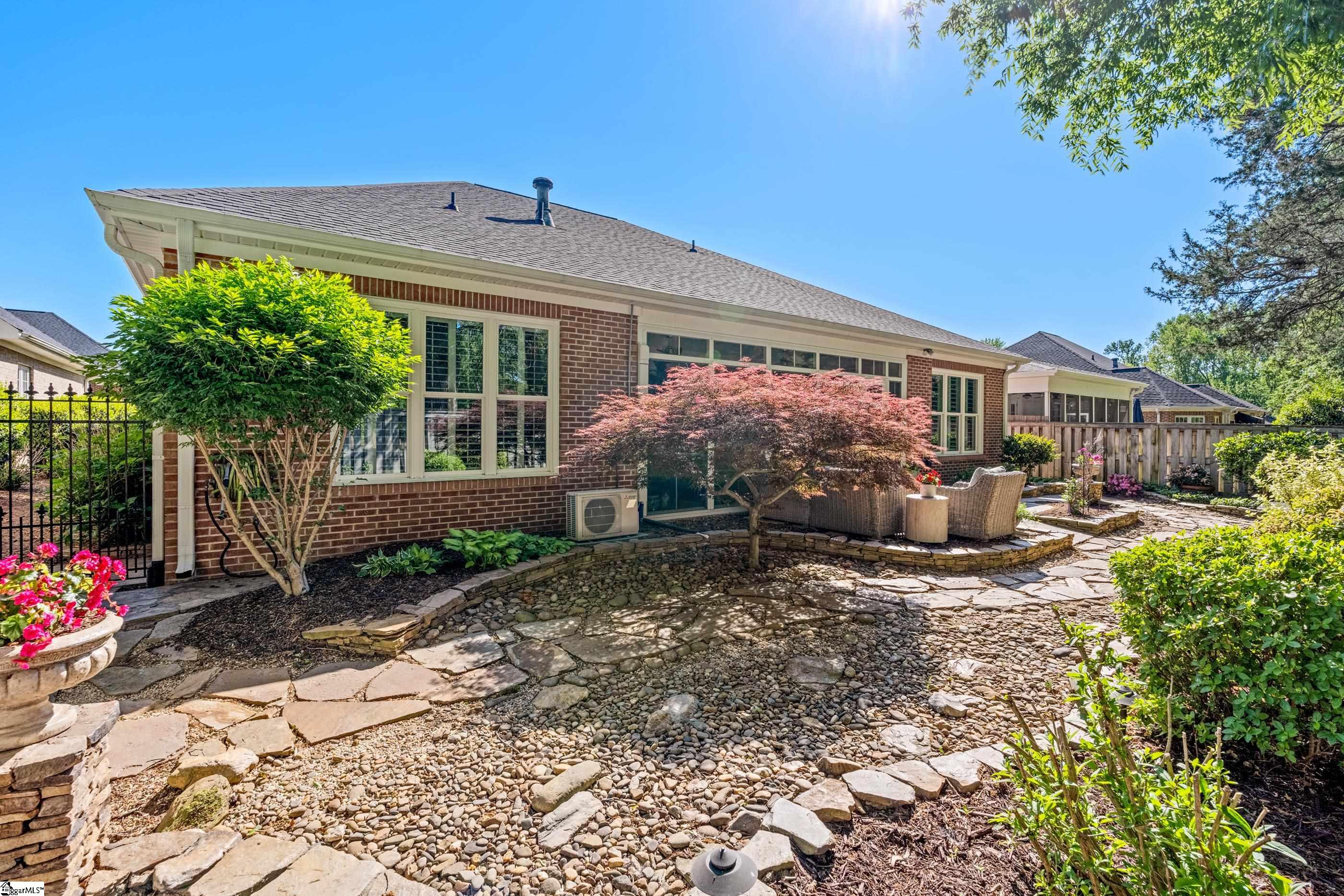 10 Wineberry Way