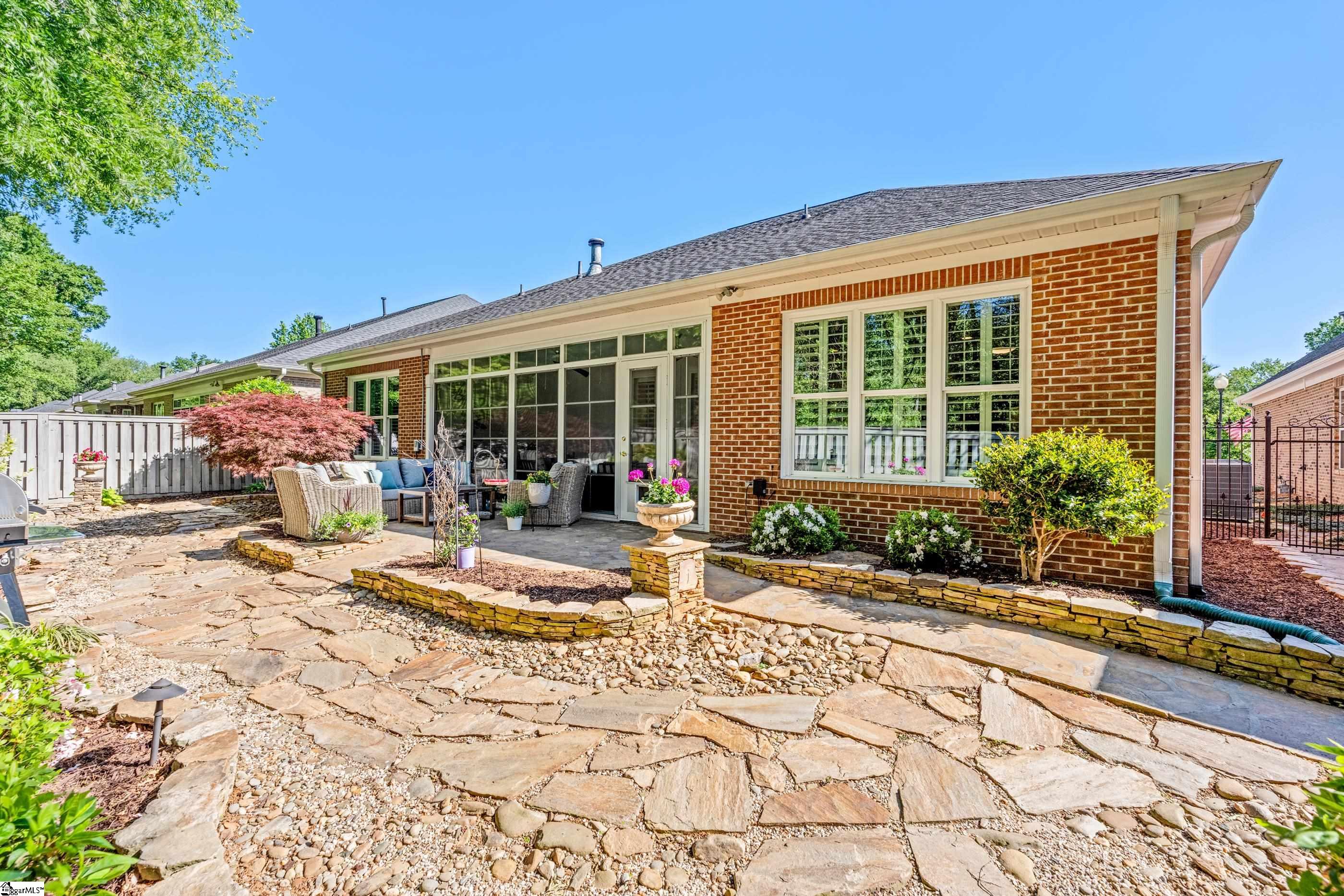 10 Wineberry Way