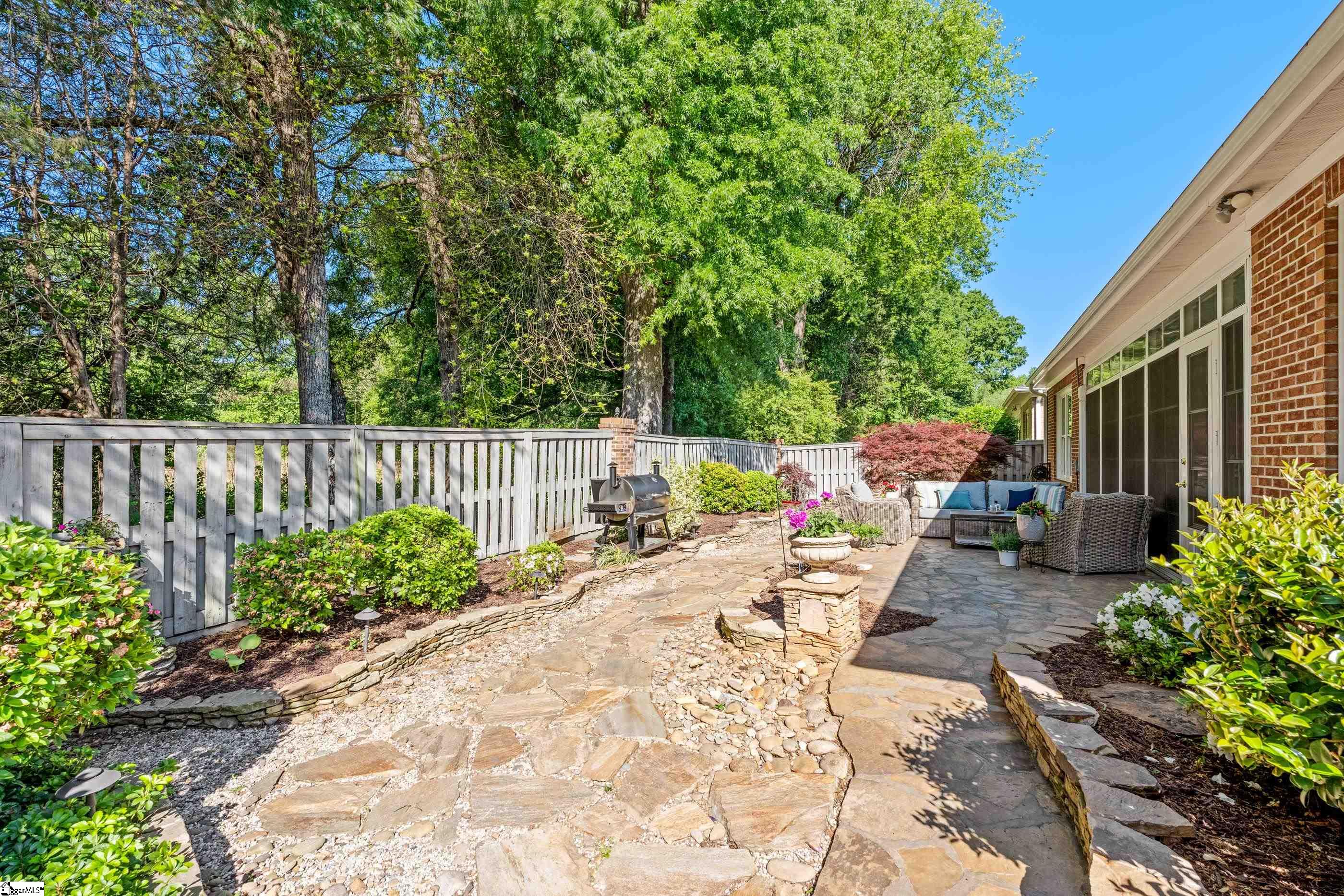 10 Wineberry Way