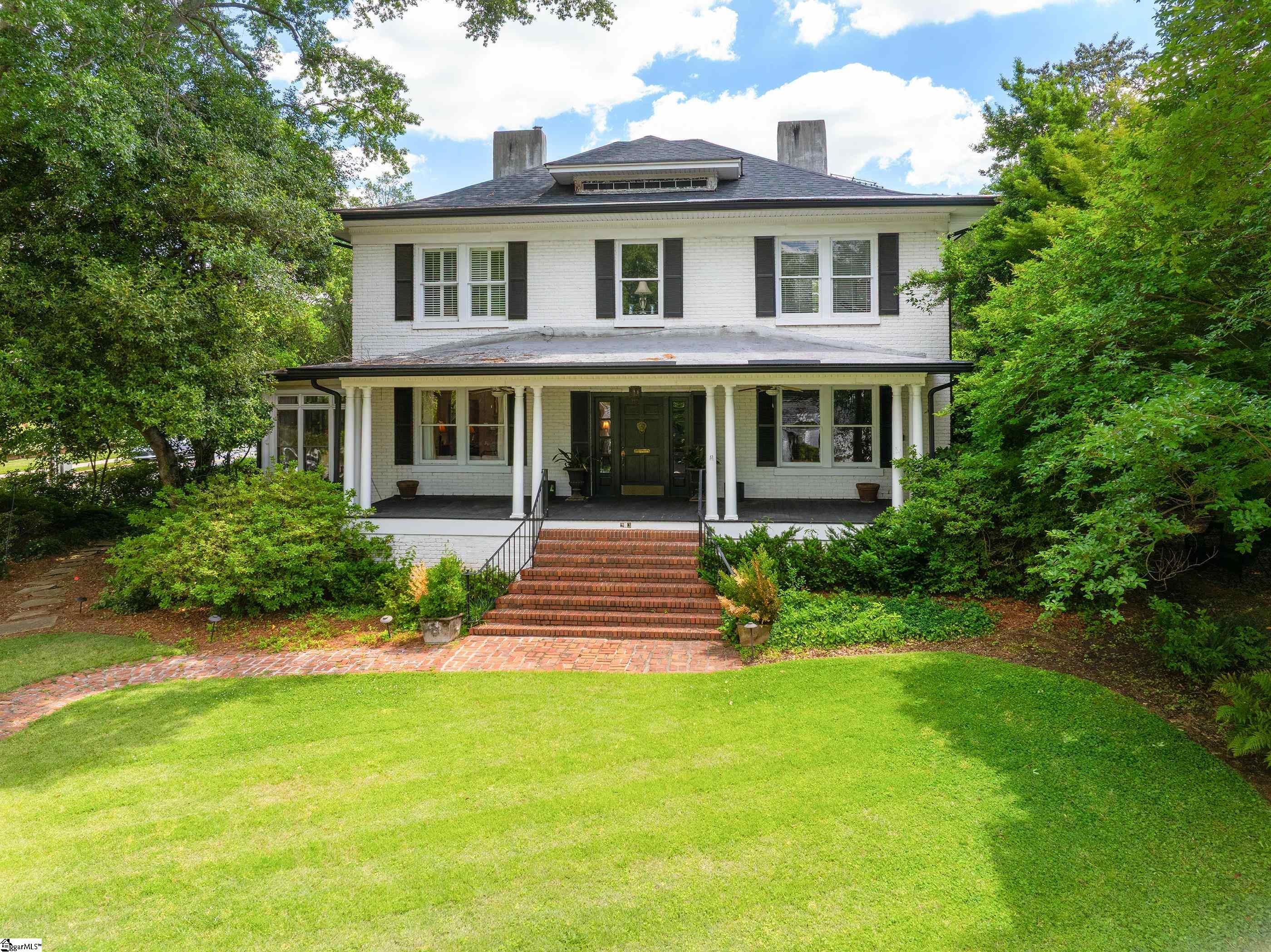 303 Mcdaniel Avenue