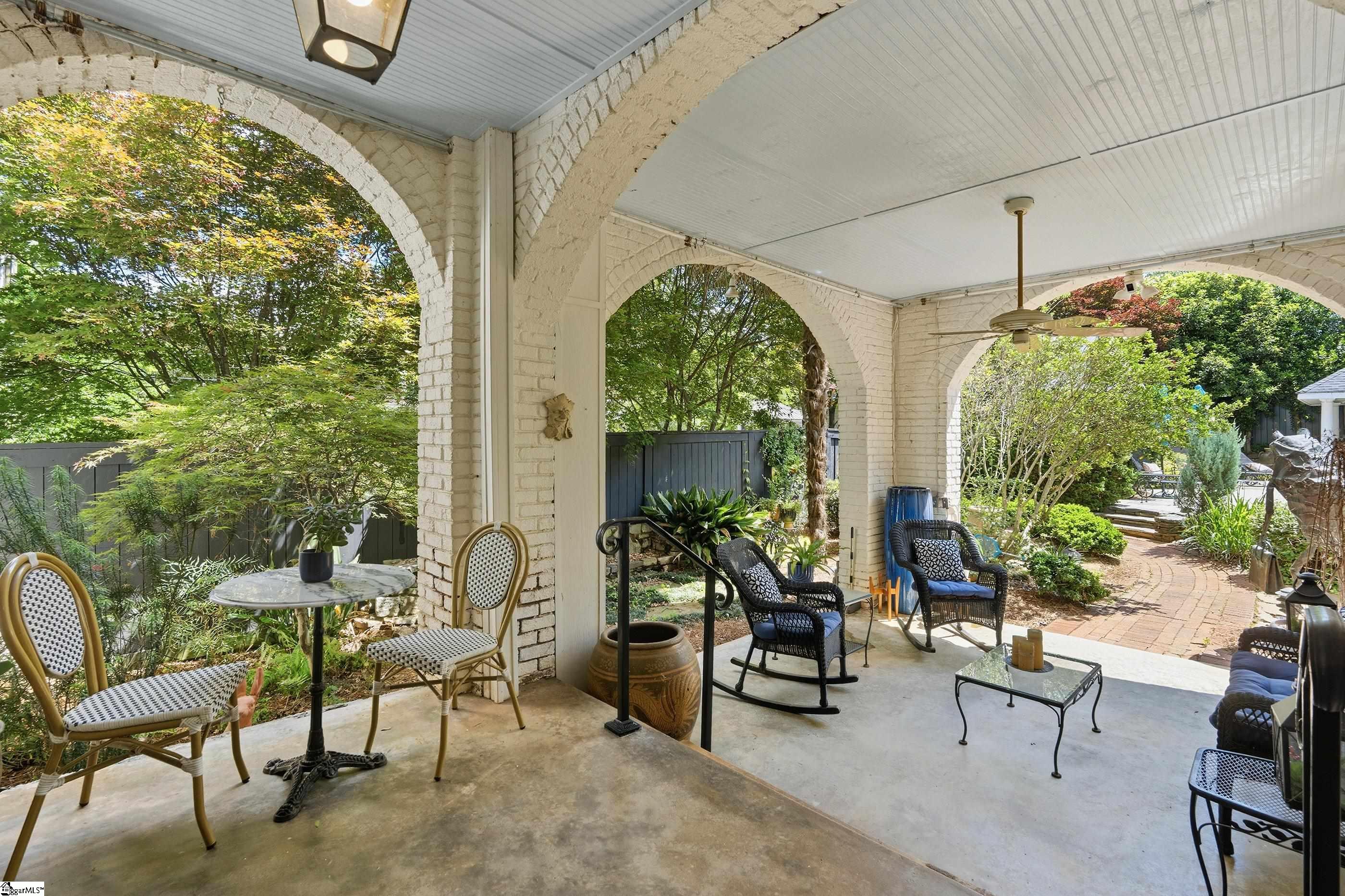 303 Mcdaniel Avenue