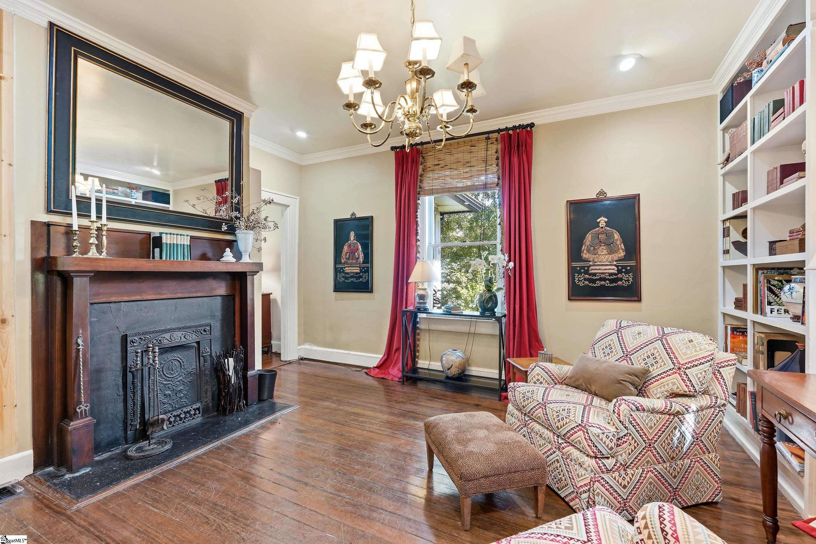 303 Mcdaniel Avenue