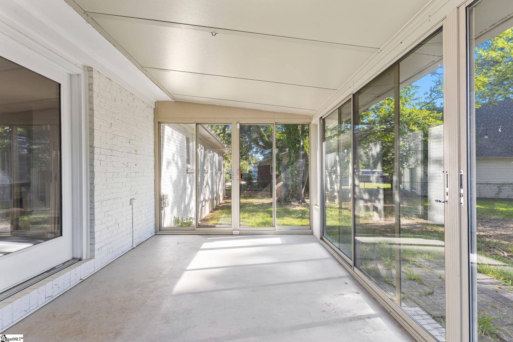 200 Lanewood Drive