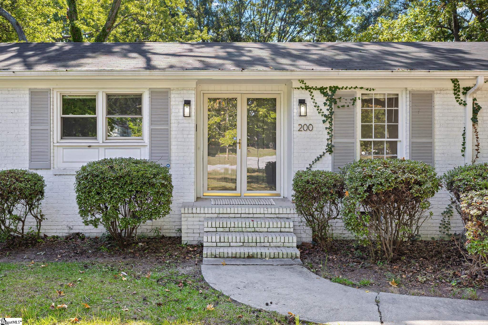200 Lanewood Drive