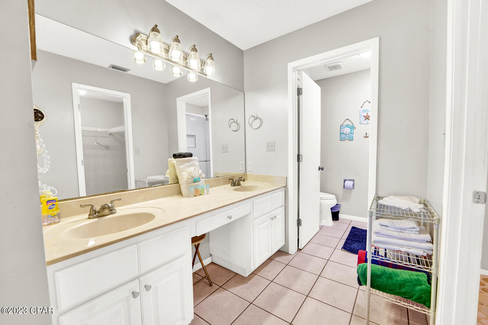 520 N Richard Jackson Boulevard Unit: 1915