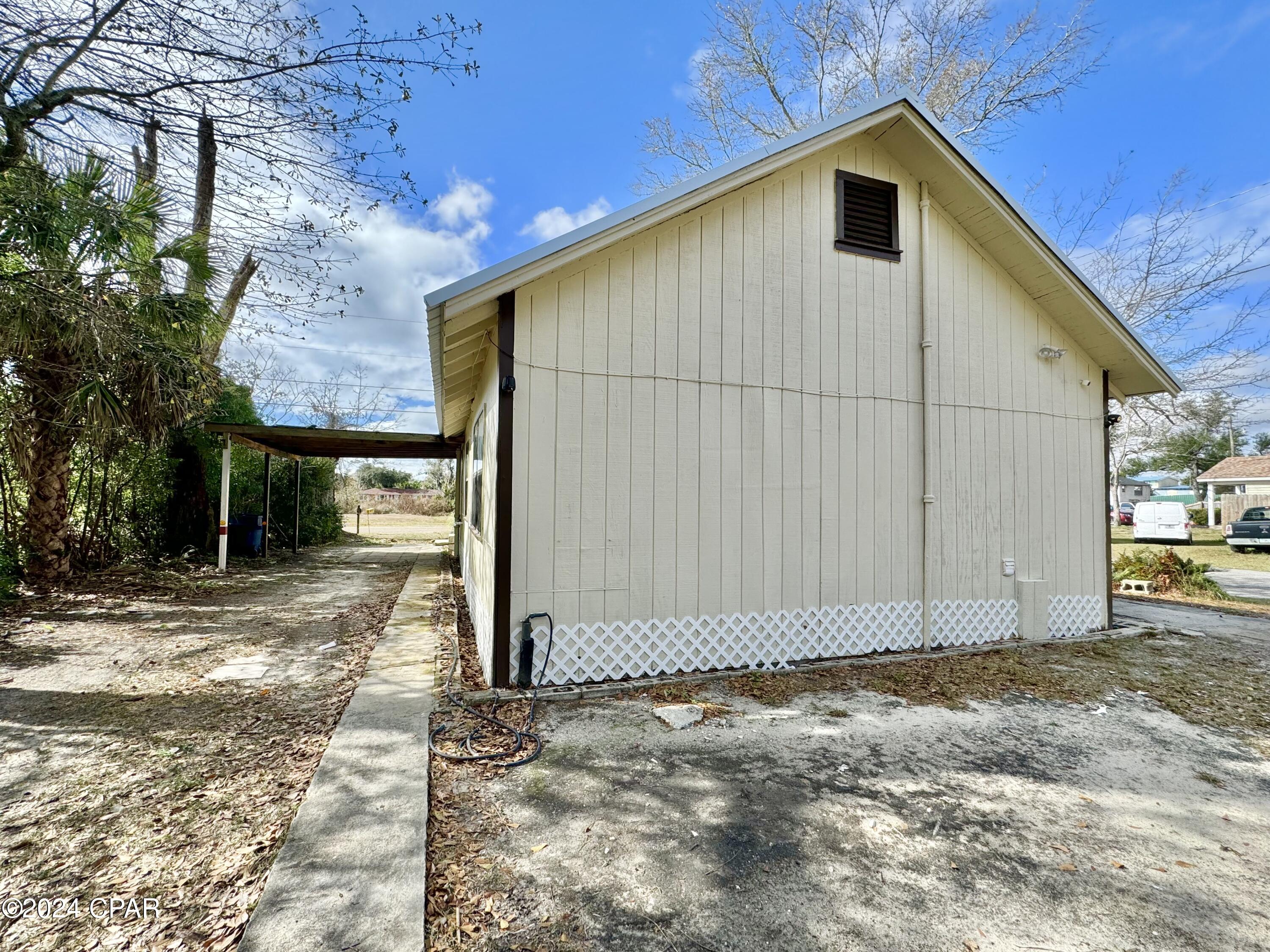 340 N Gray Avenue