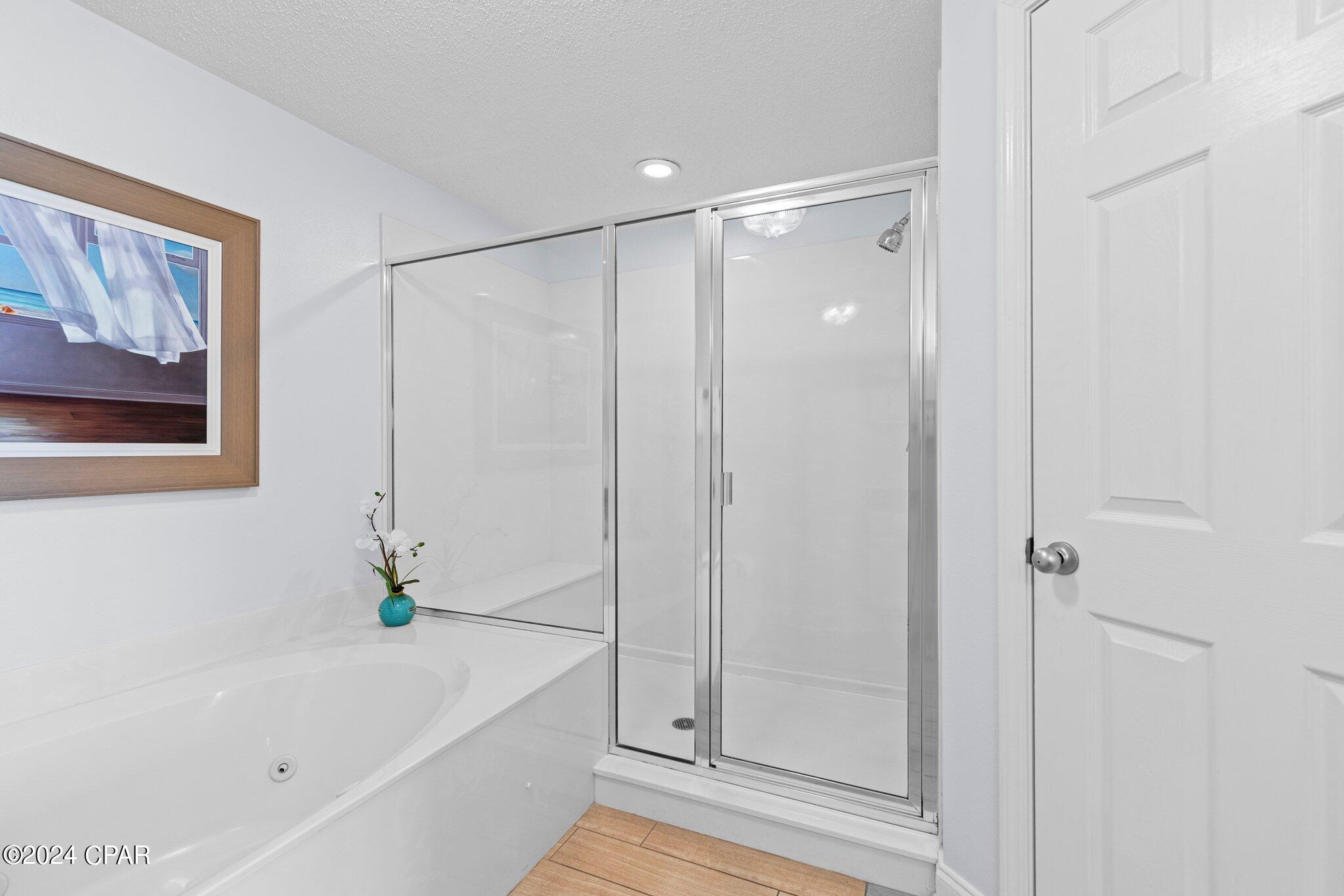 13661 Drive 402