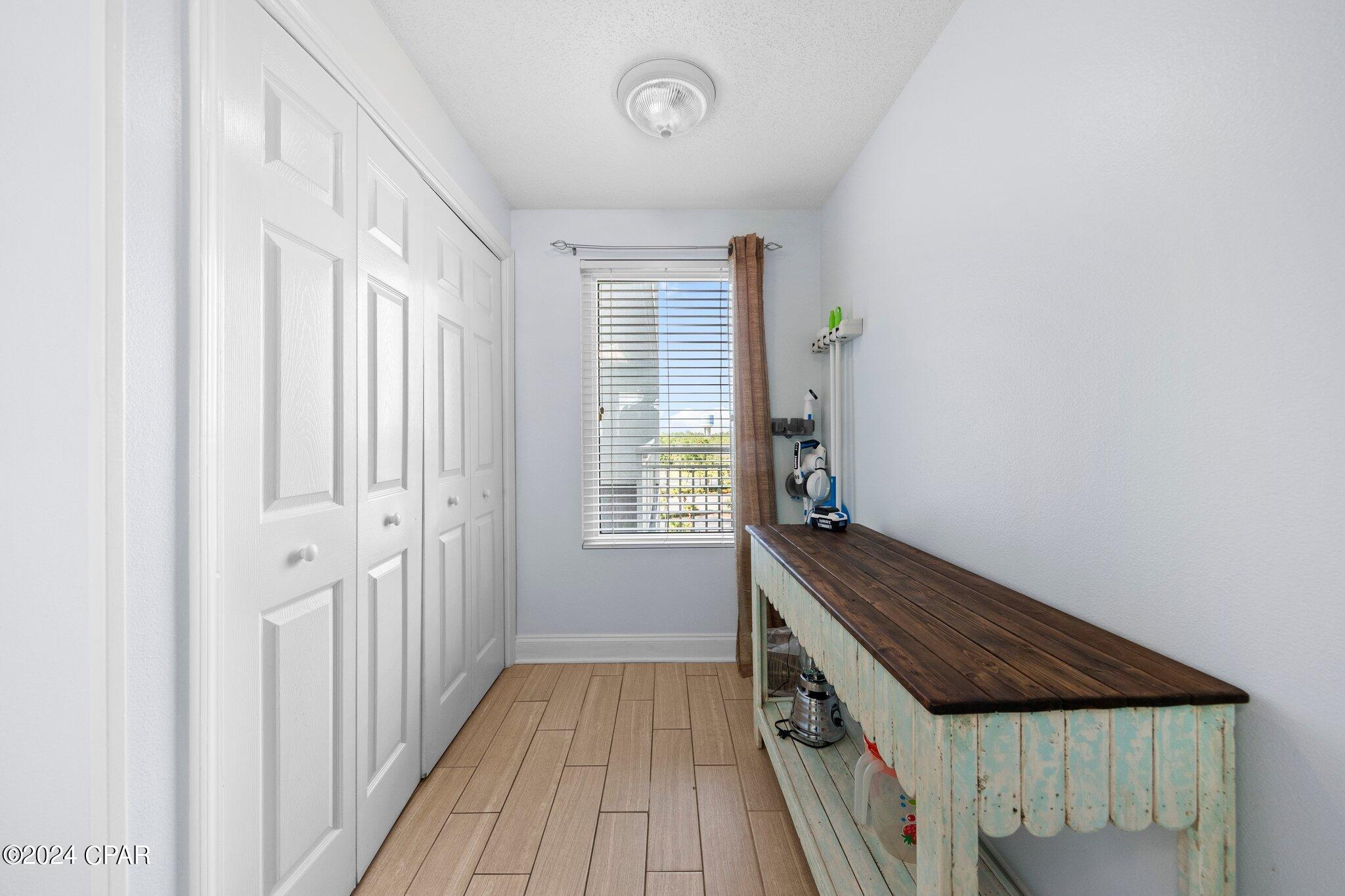 13661 Drive 402