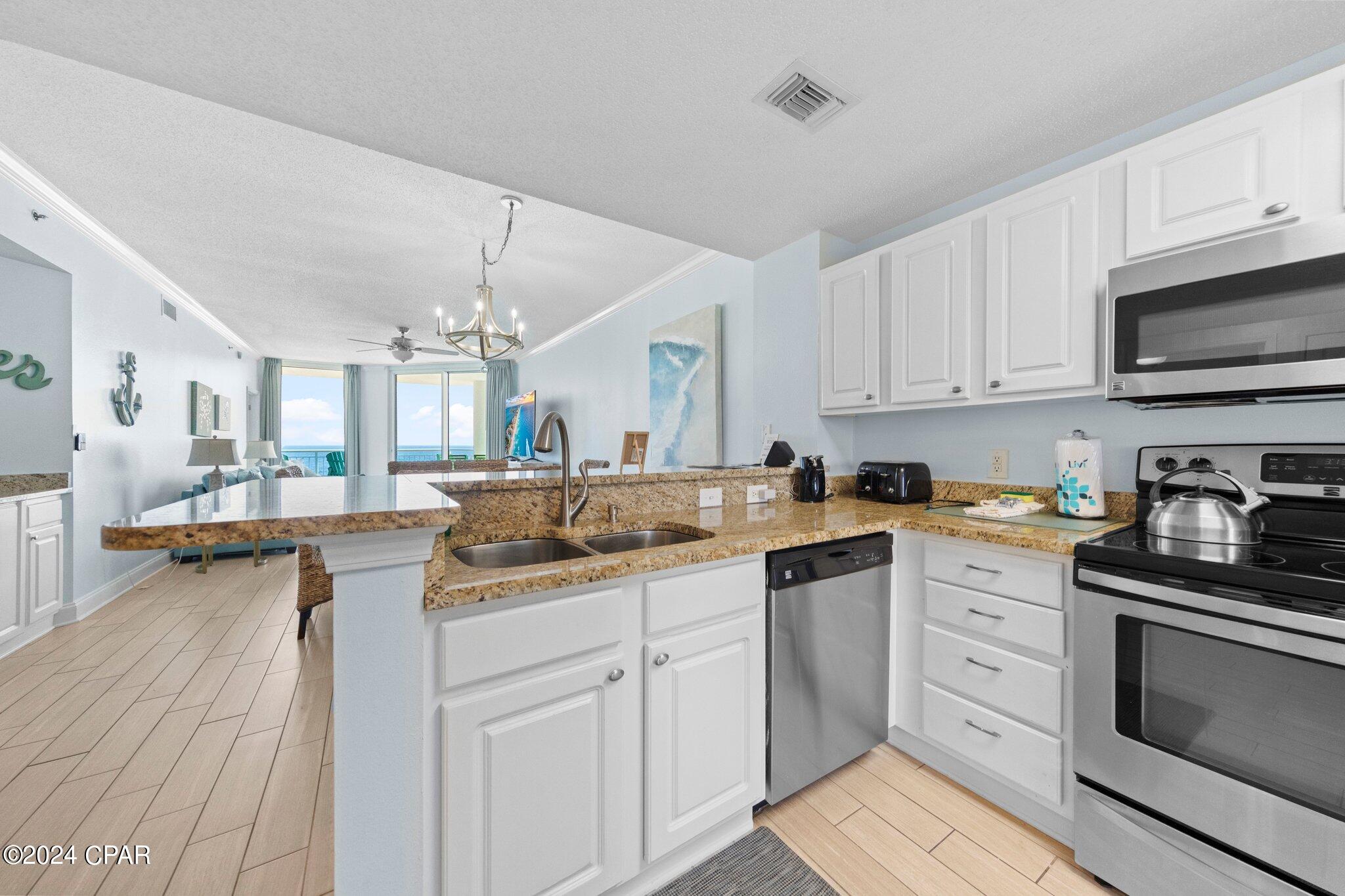 13661 Drive 402