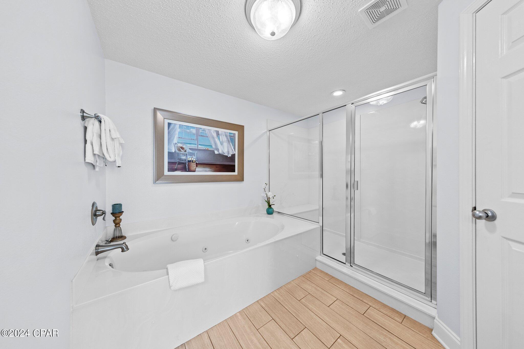 13661 Drive 402