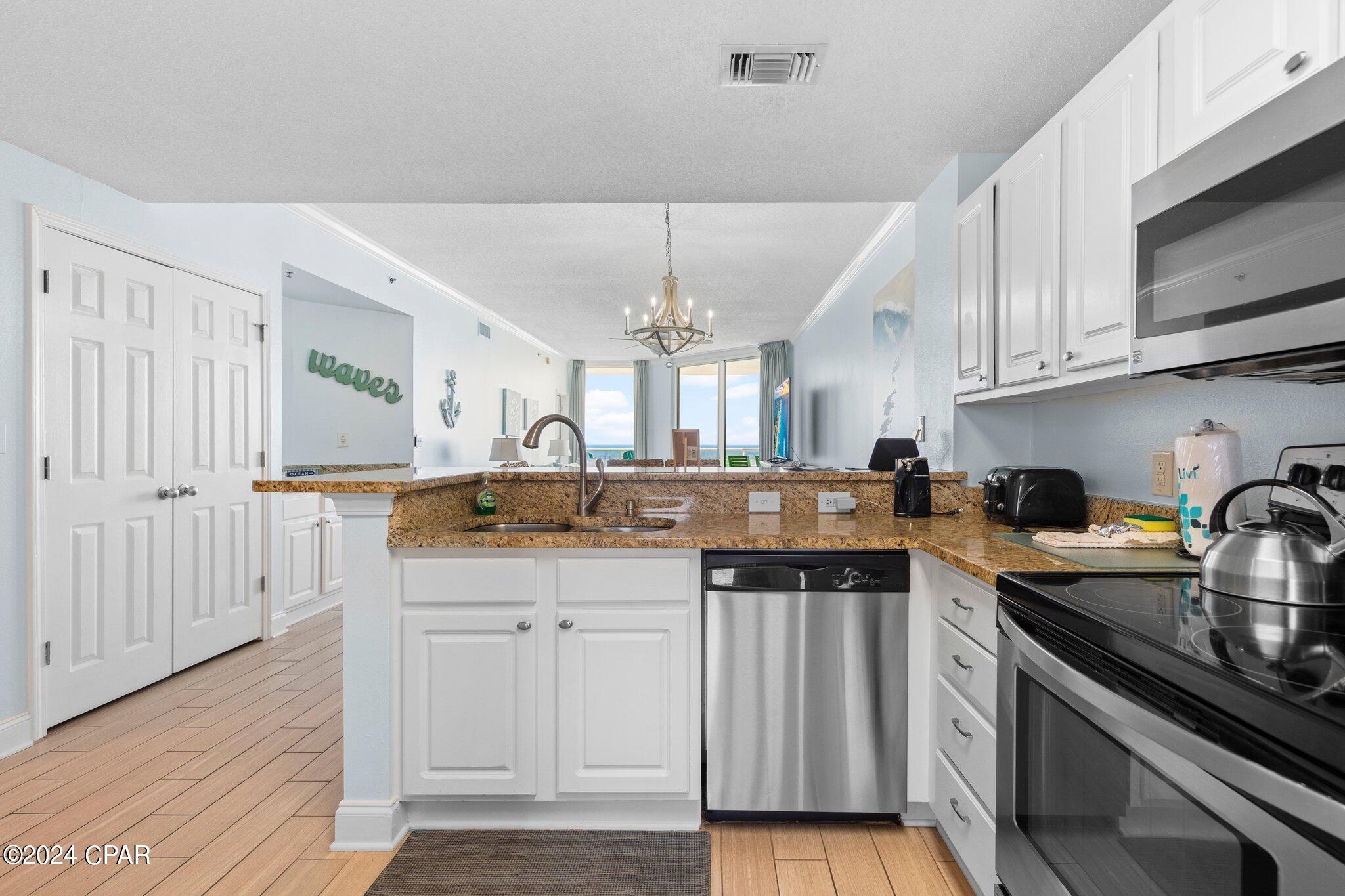 13661 Drive 402