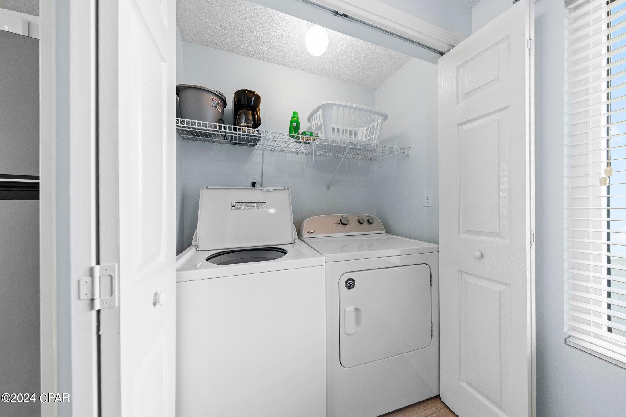 13661 Drive 402