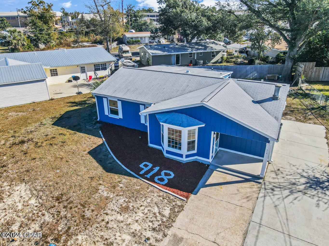 918 W Nottingham Drive