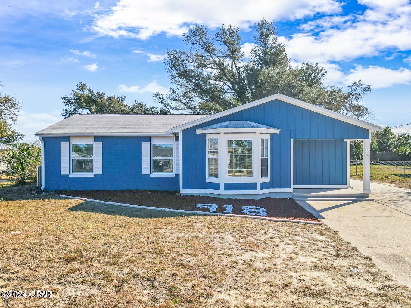 918 W Nottingham Drive