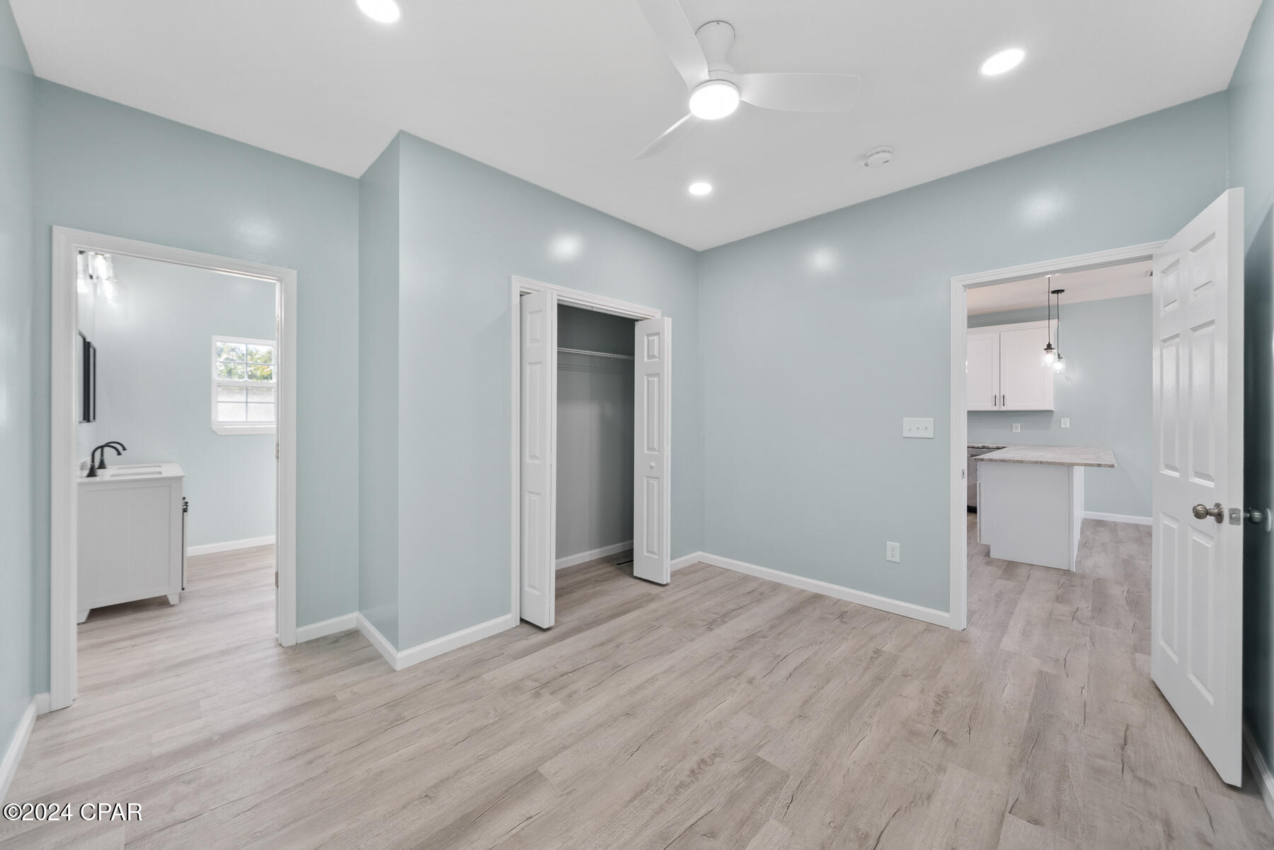 522 E 9th