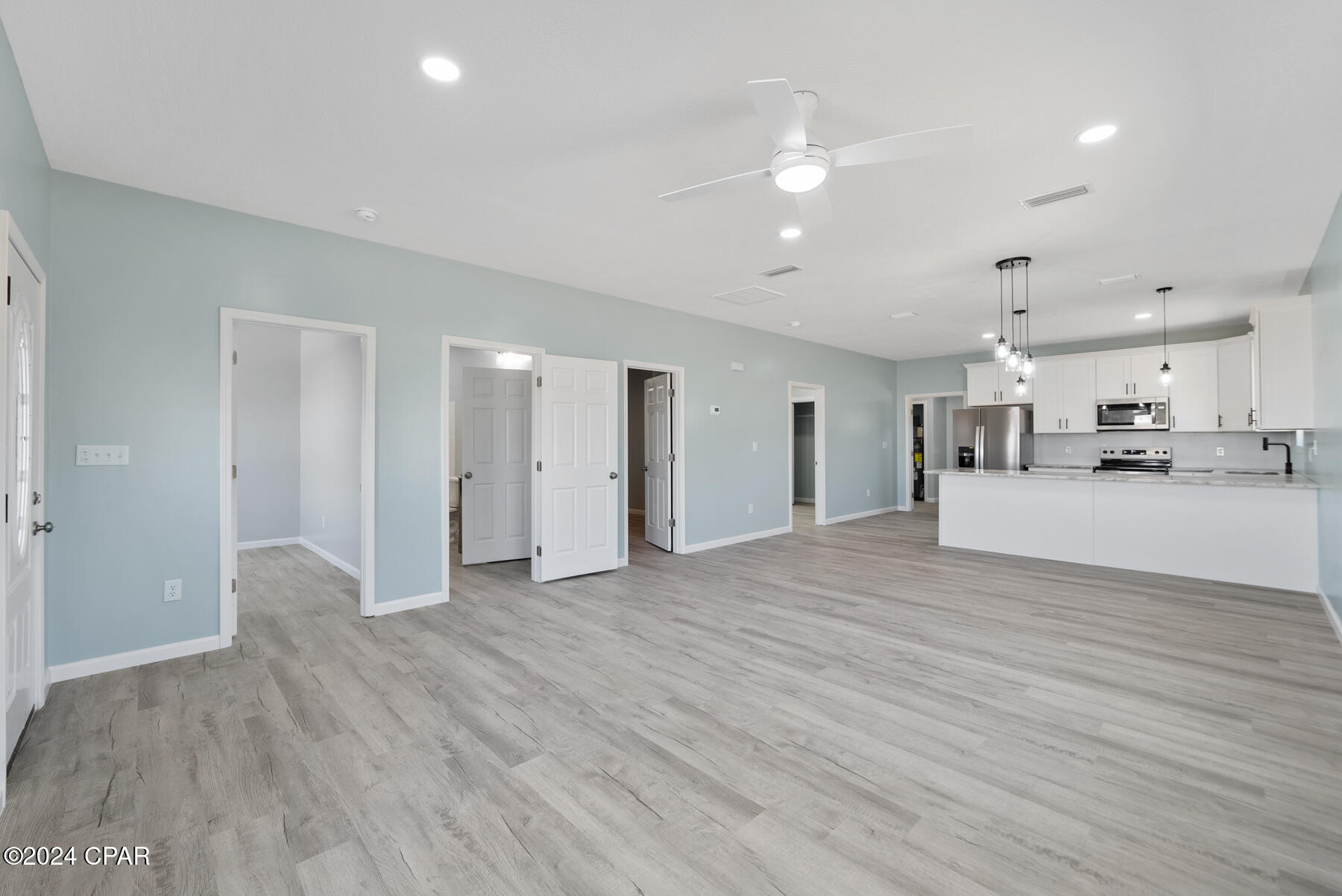 522 E 9th