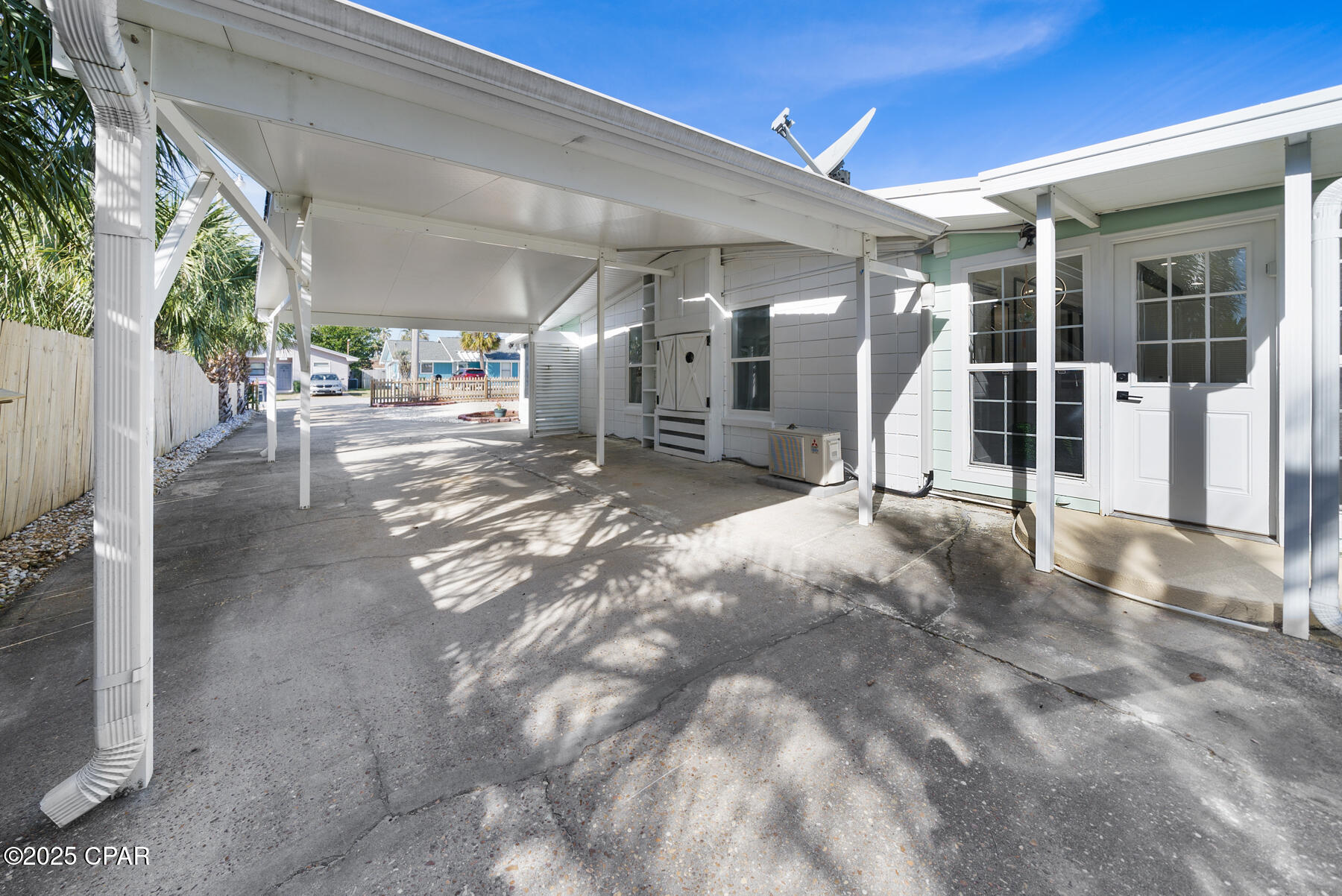 121 E Sonata Circle