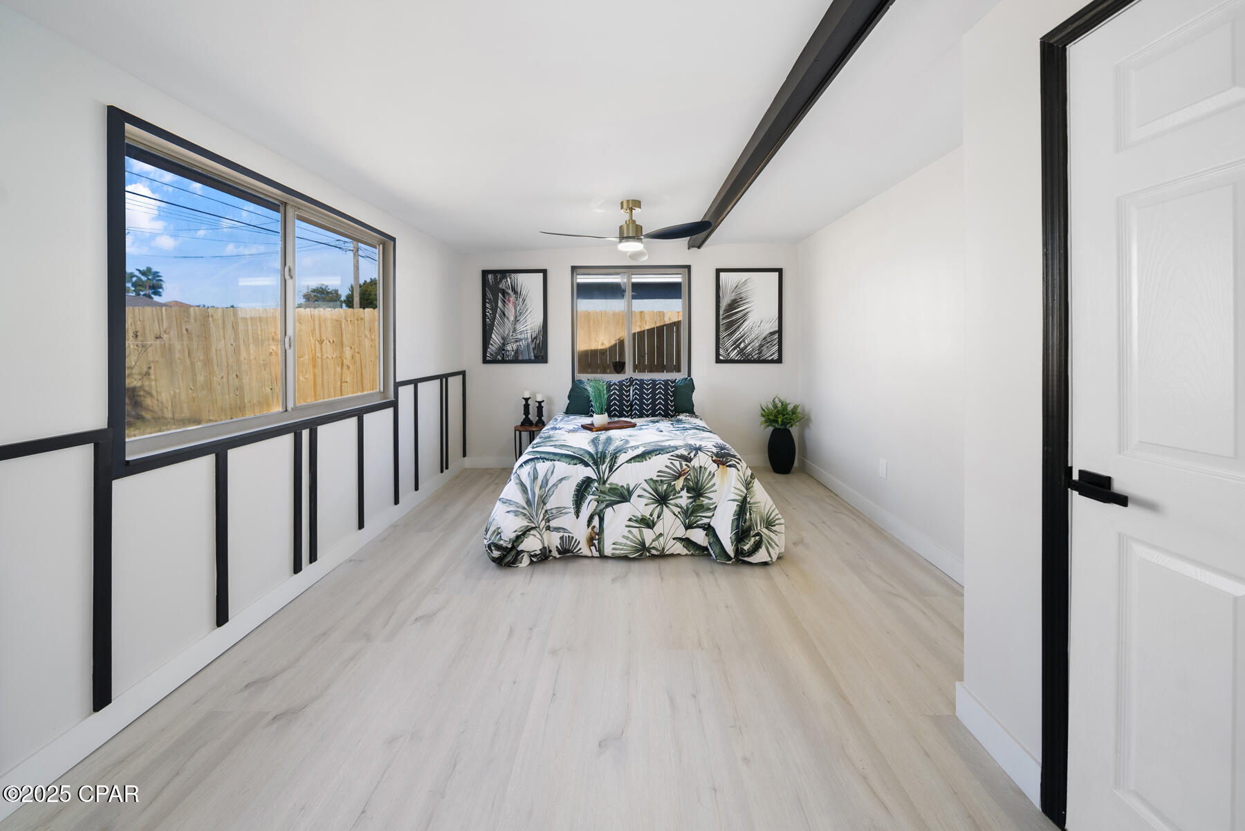 121 E Sonata Circle
