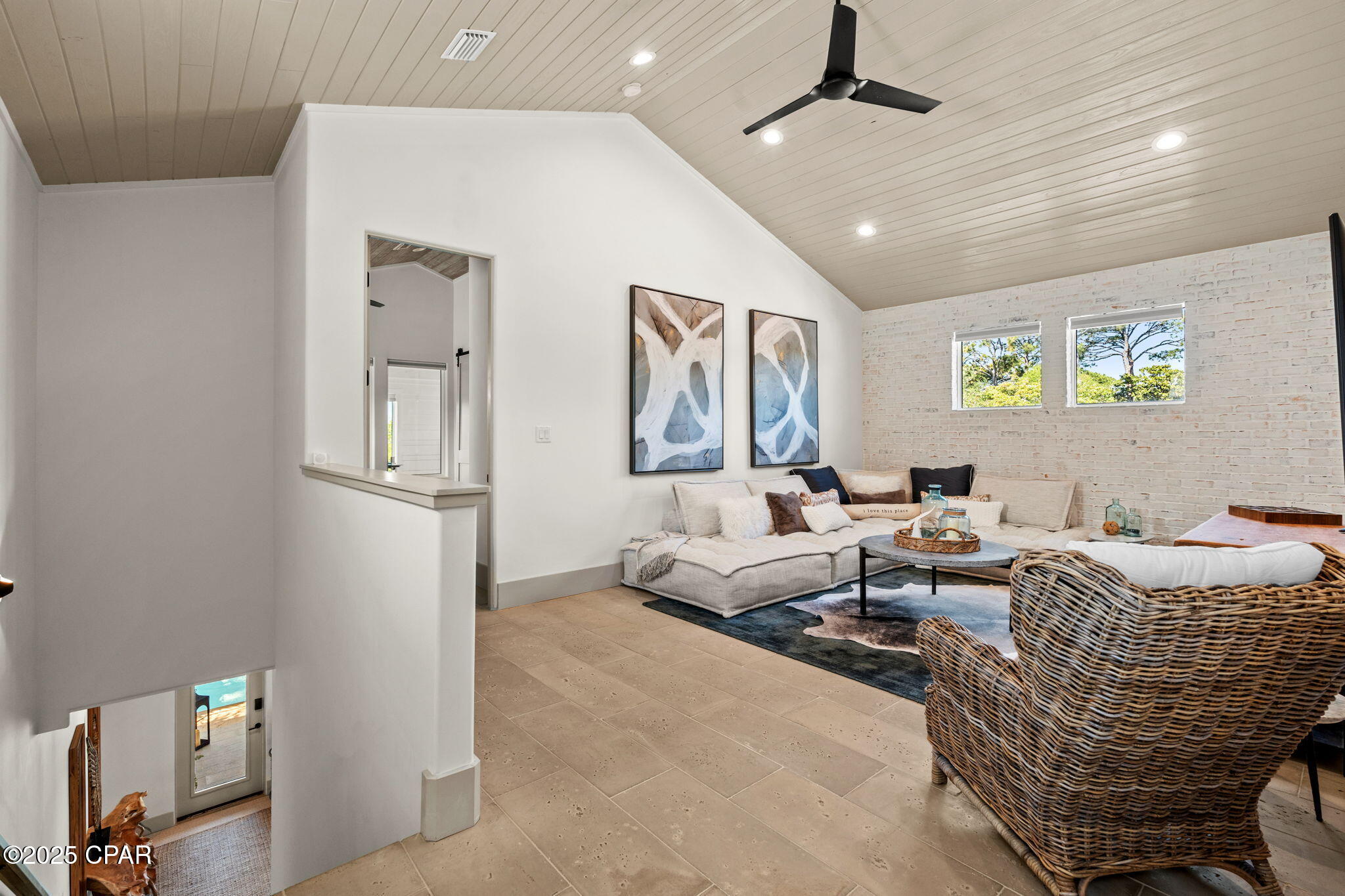 8599 N Lagoon Drive