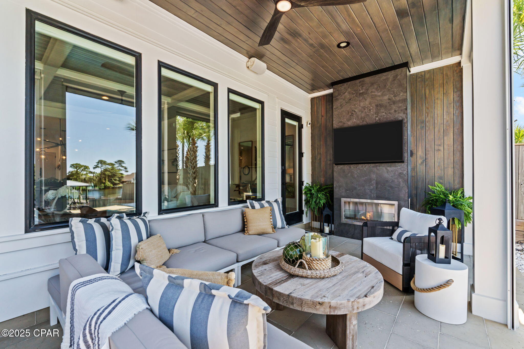8599 N Lagoon Drive