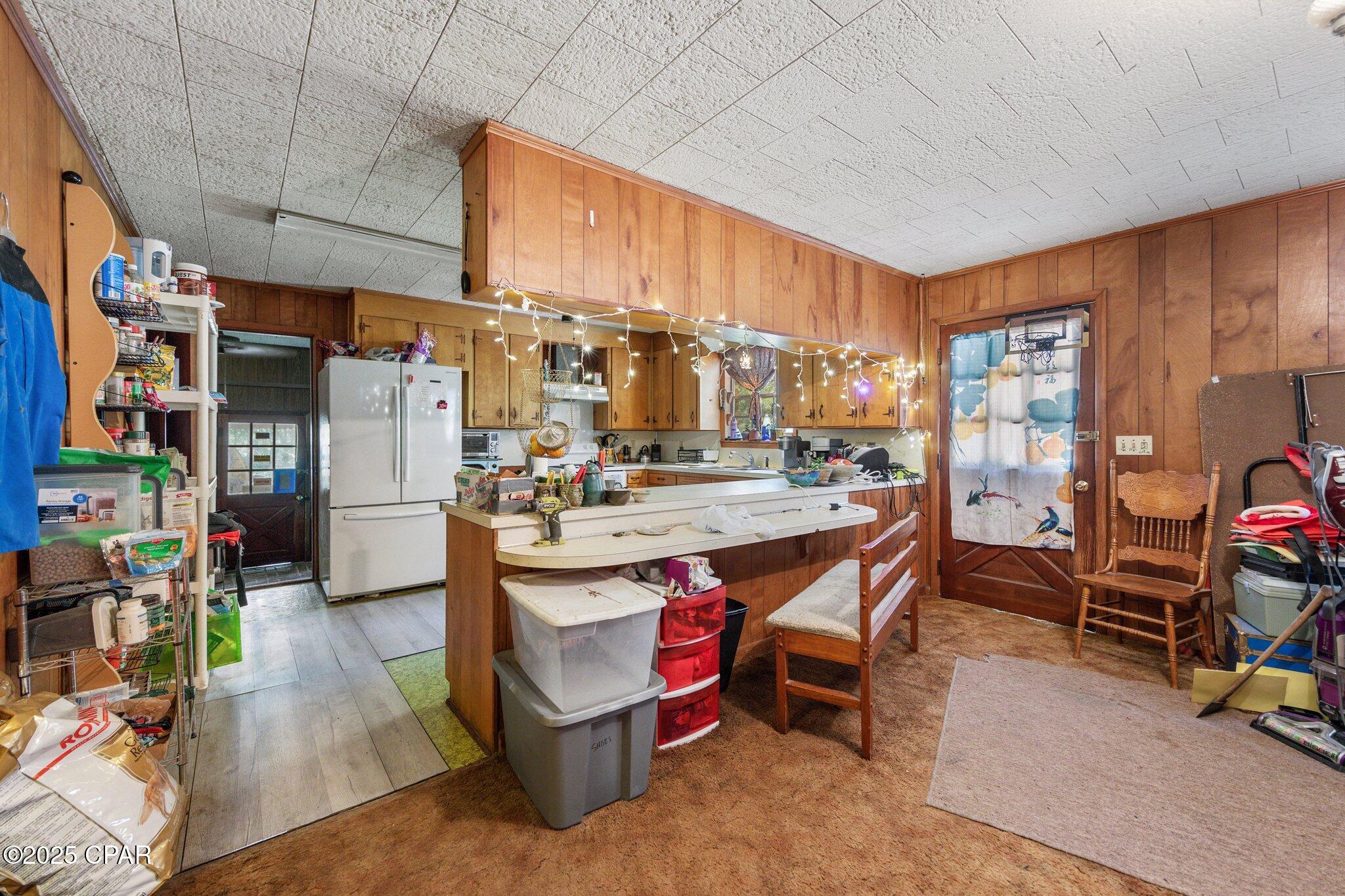 7485 Munson Highway