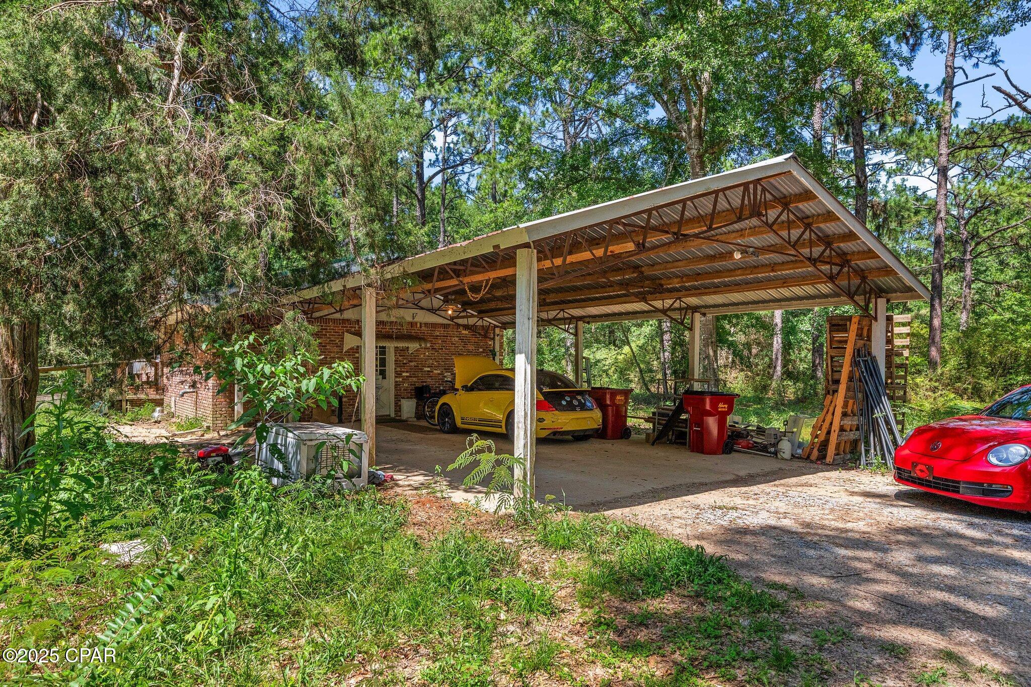 7485 Munson Highway